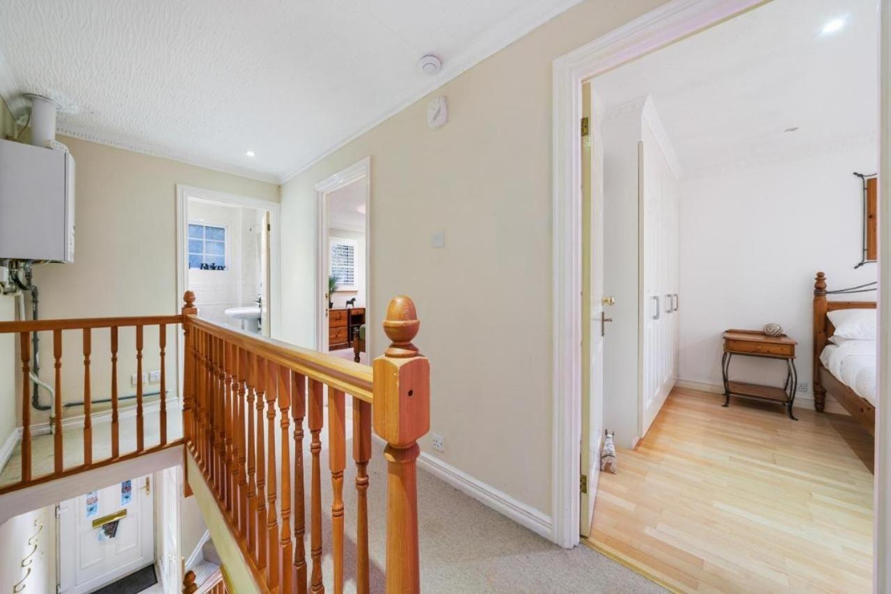 Three Bedroom House Near London Bridge * Londres