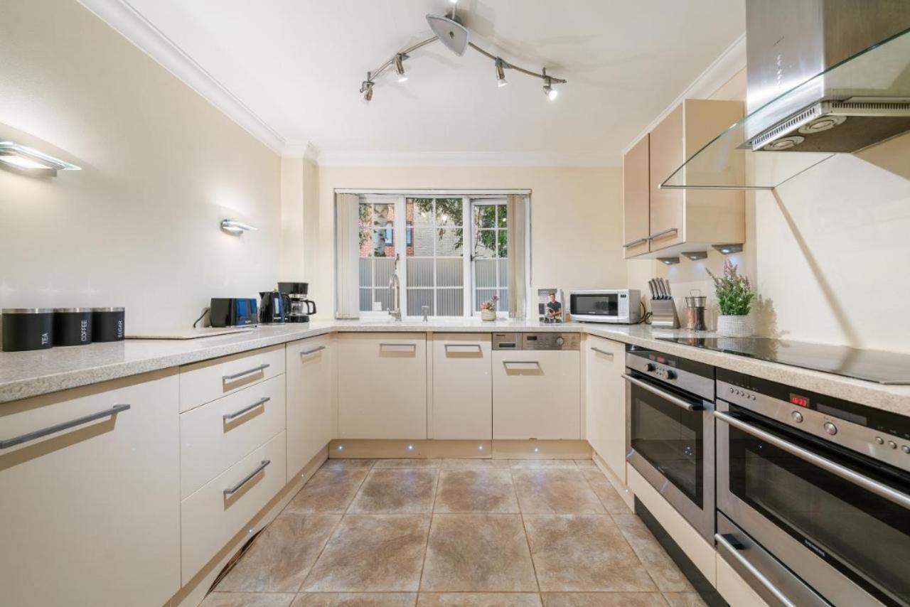 Сasa de vacaciones Three Bedroom House Near London Bridge *