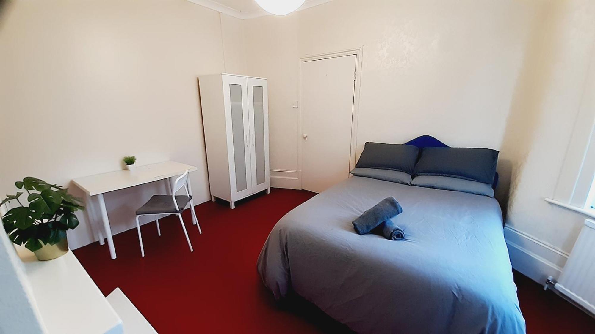 Shared House E11 Homestay *