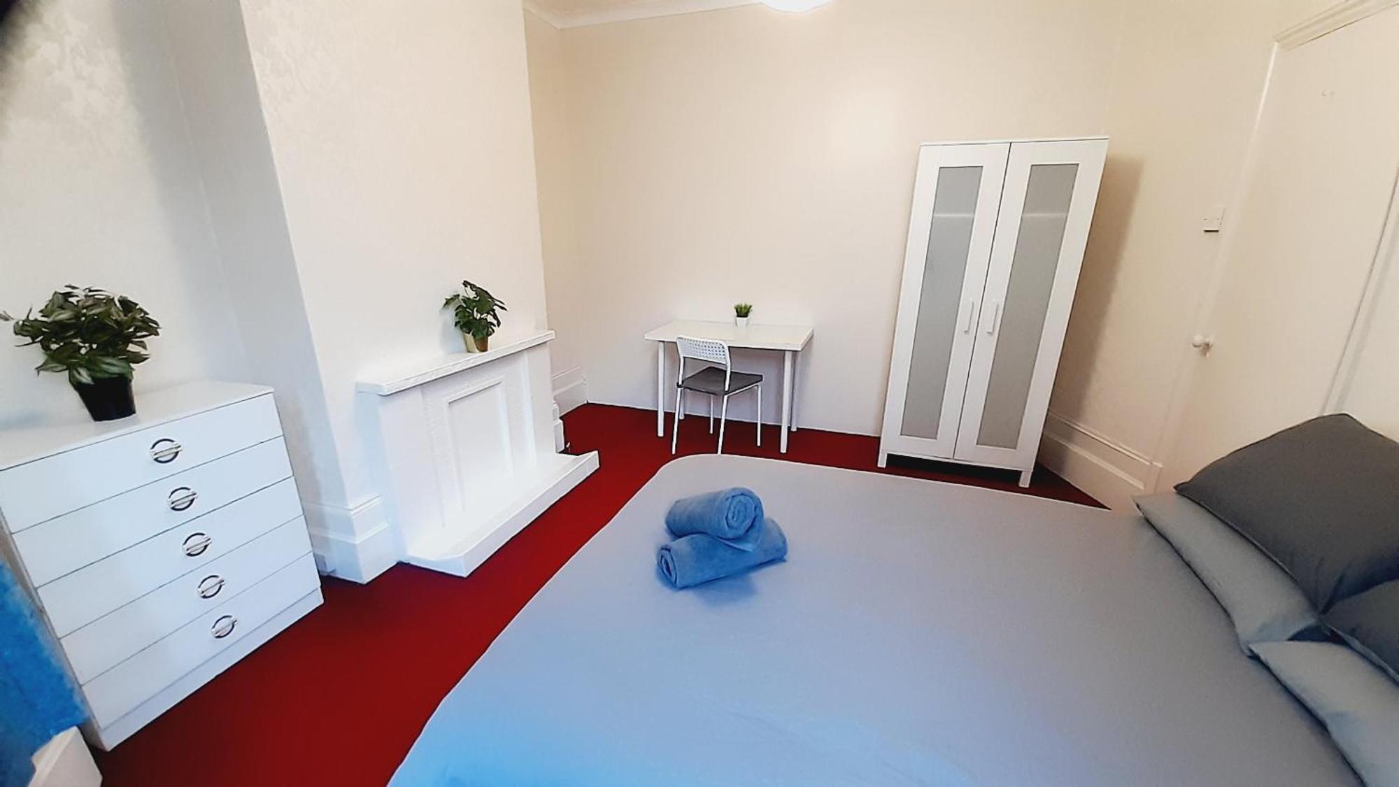 Shared House E11 Homestay *