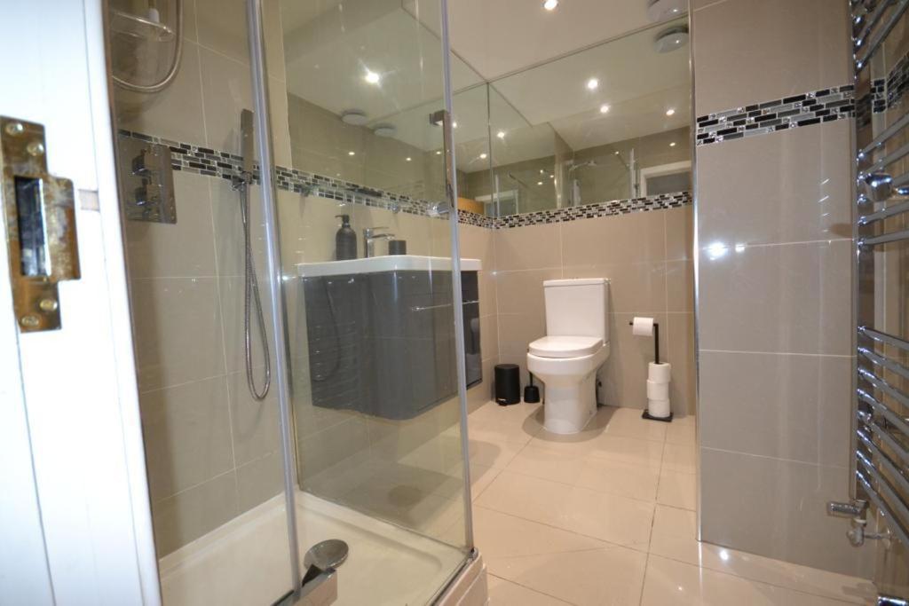 Stylish 2 Bedrooms Flat In Tower Bridge Apartment *