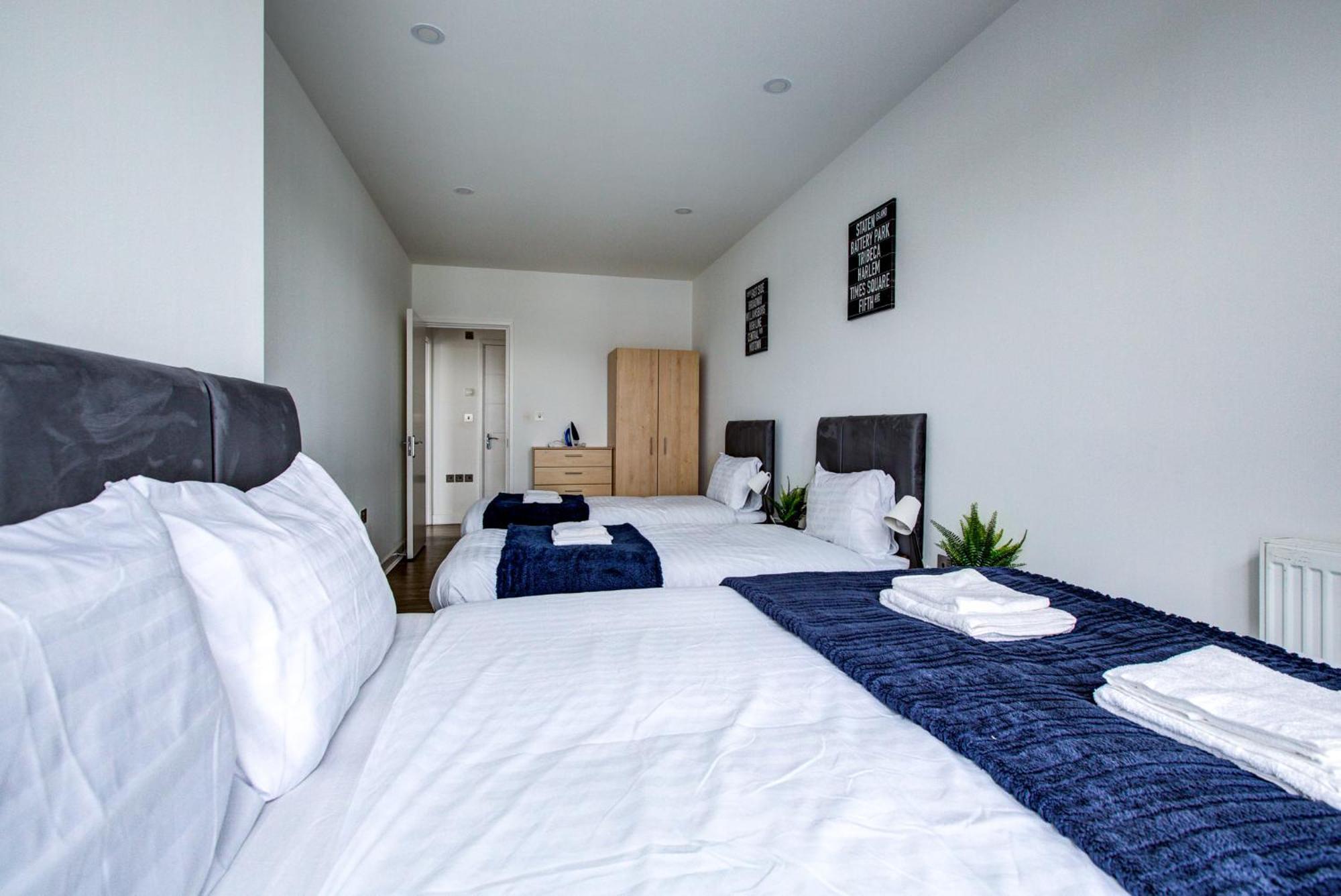 Apartment Canning Town 4-person Flat With Free Parking *