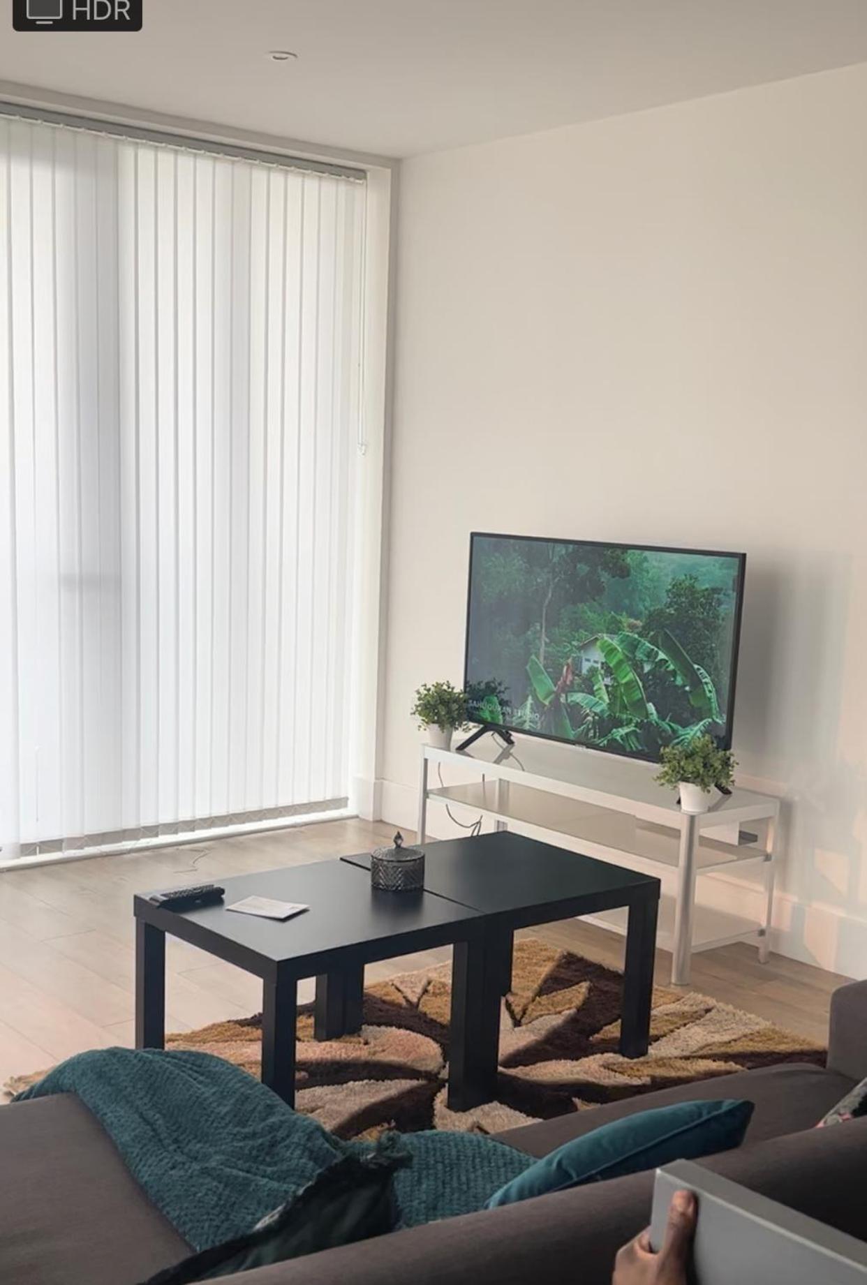 Apartment Lovely 1bed Flat 10mins To Canary Wharf & Parking London