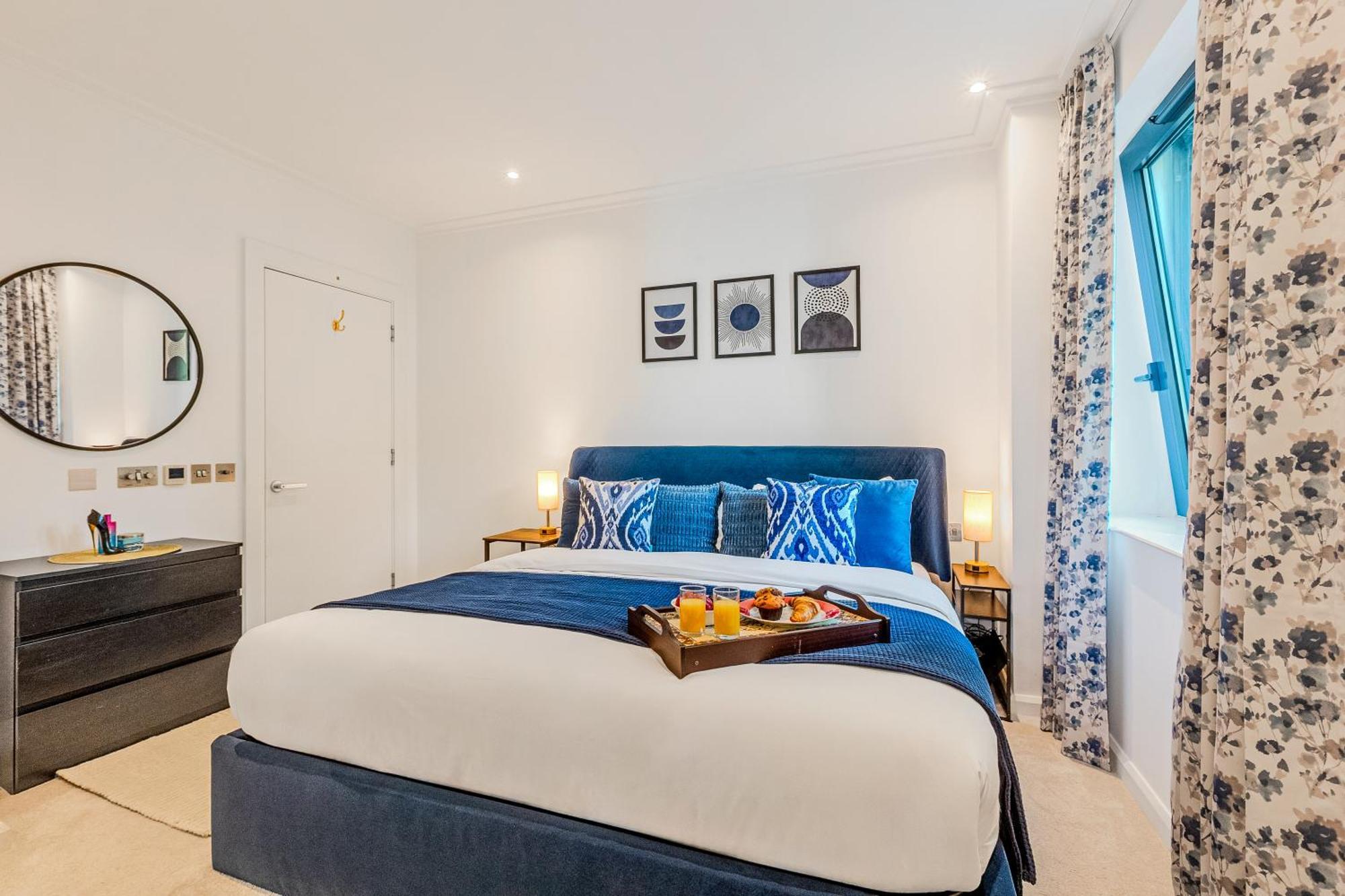 Bright 2br In Canary With Balcony Wharf, 5 Min Tube *