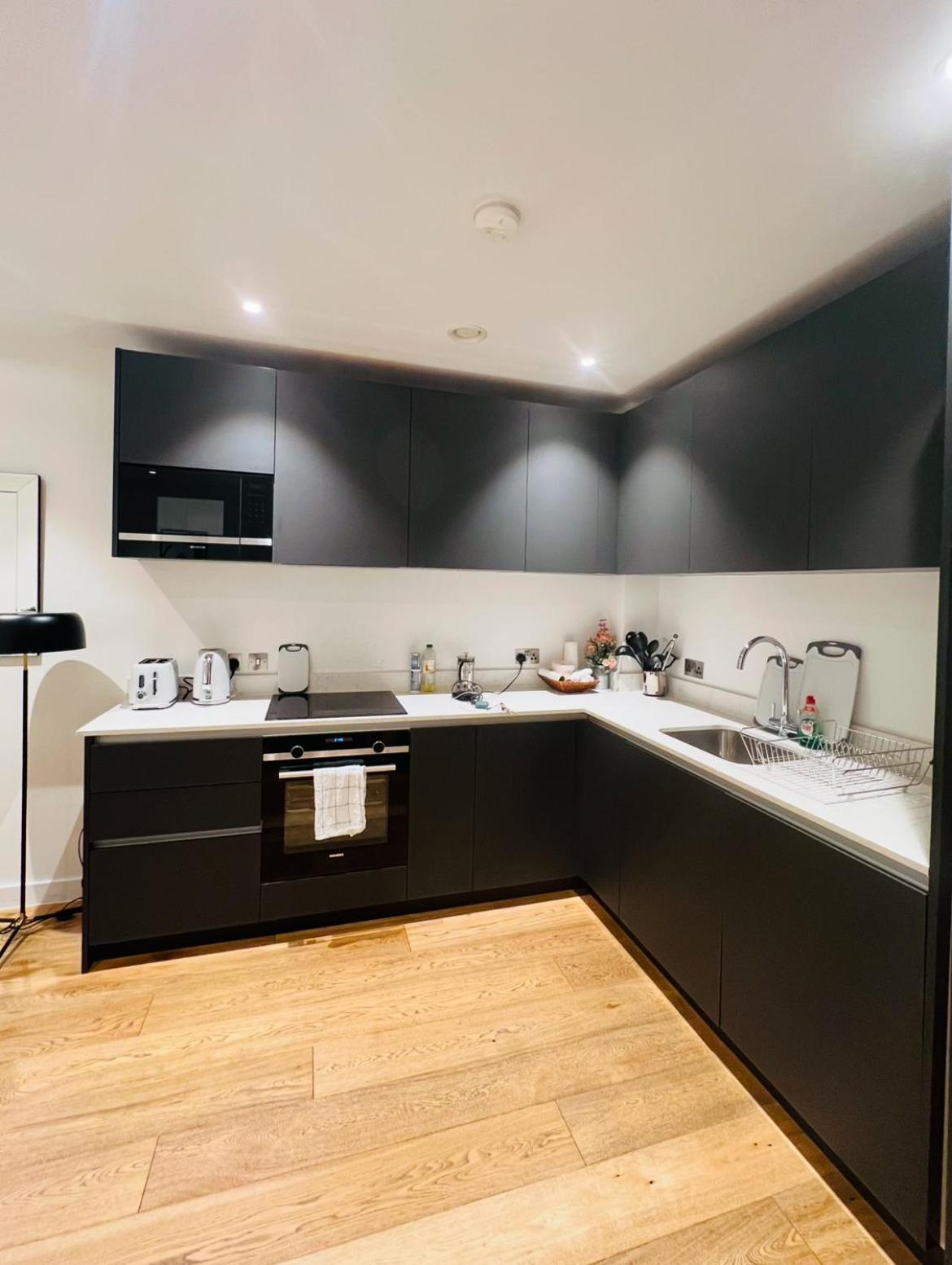 One Bedroom Near Tower Bridge Apartment
