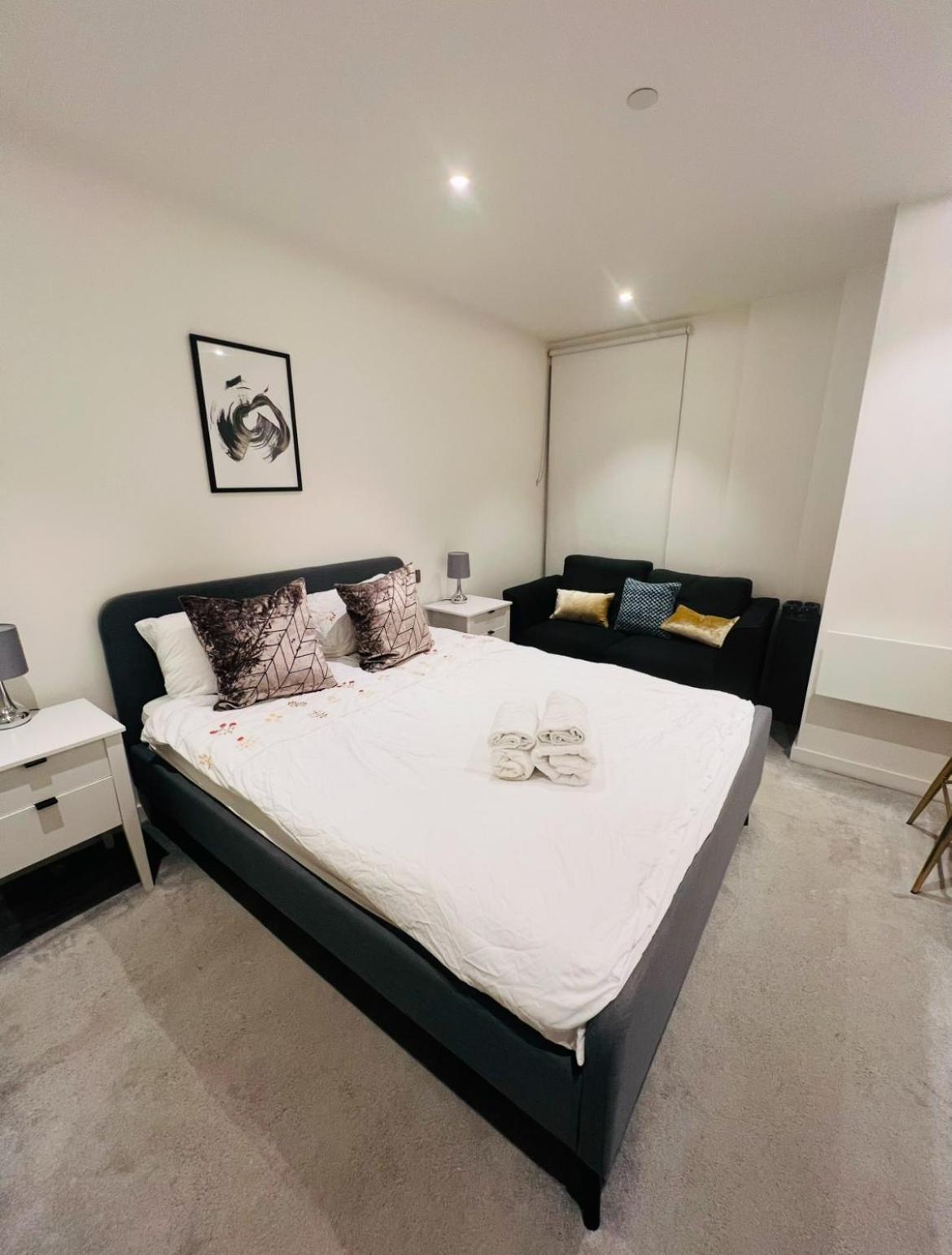 One Bedroom Near Tower Bridge * London
