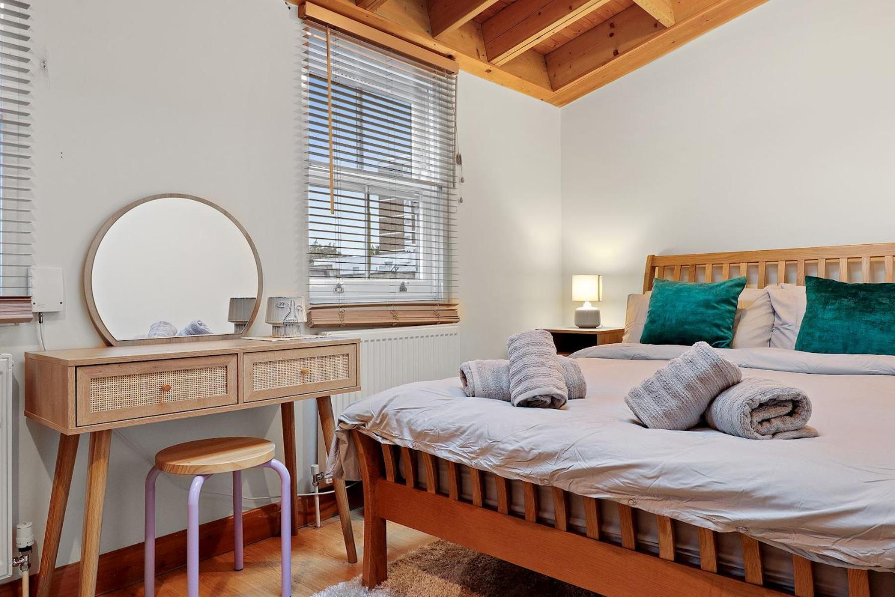 The Hoxton Loft - Floor Shoreditch Apartment *