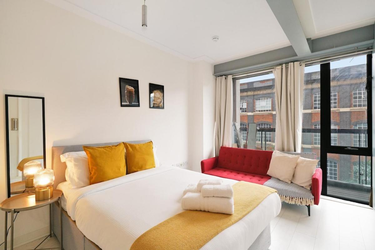 Apartment Modern 2-bed With Balcony In Stratford London