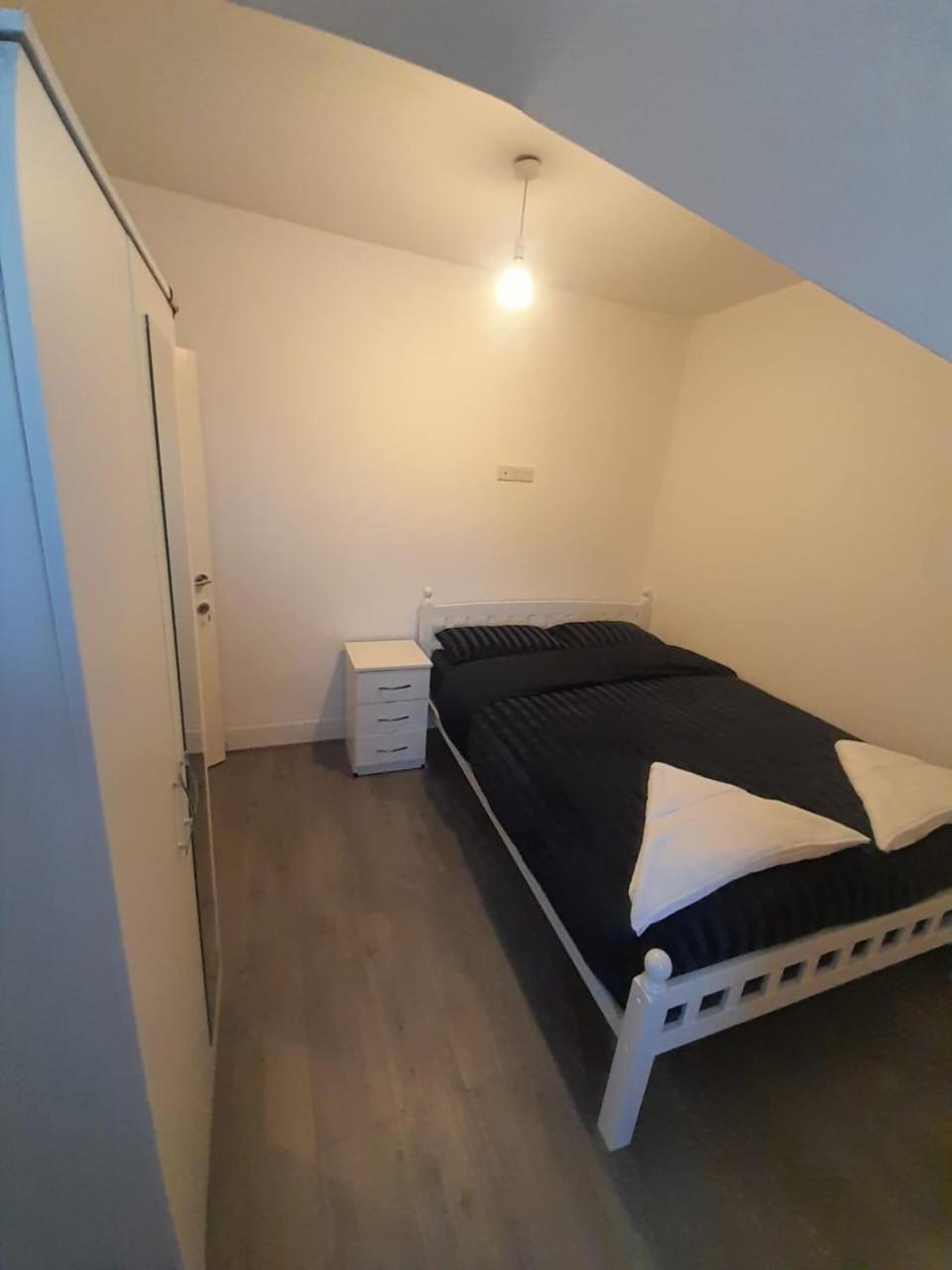 Privatunterkunft Rayan's Stratford *