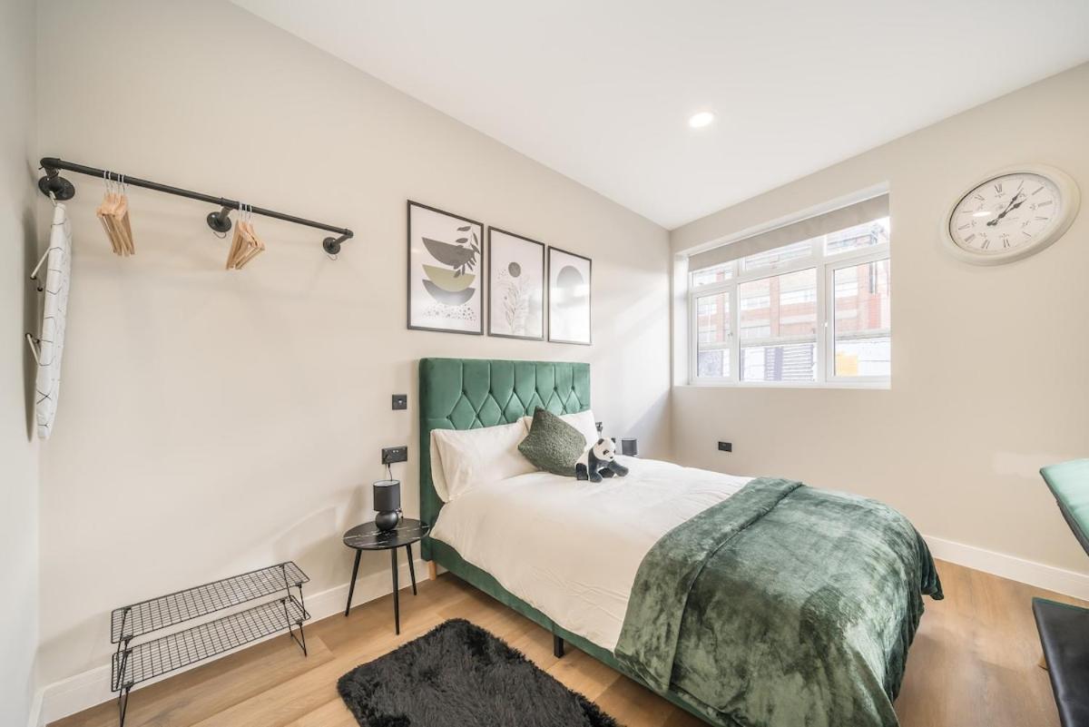 The Docks Apartment *