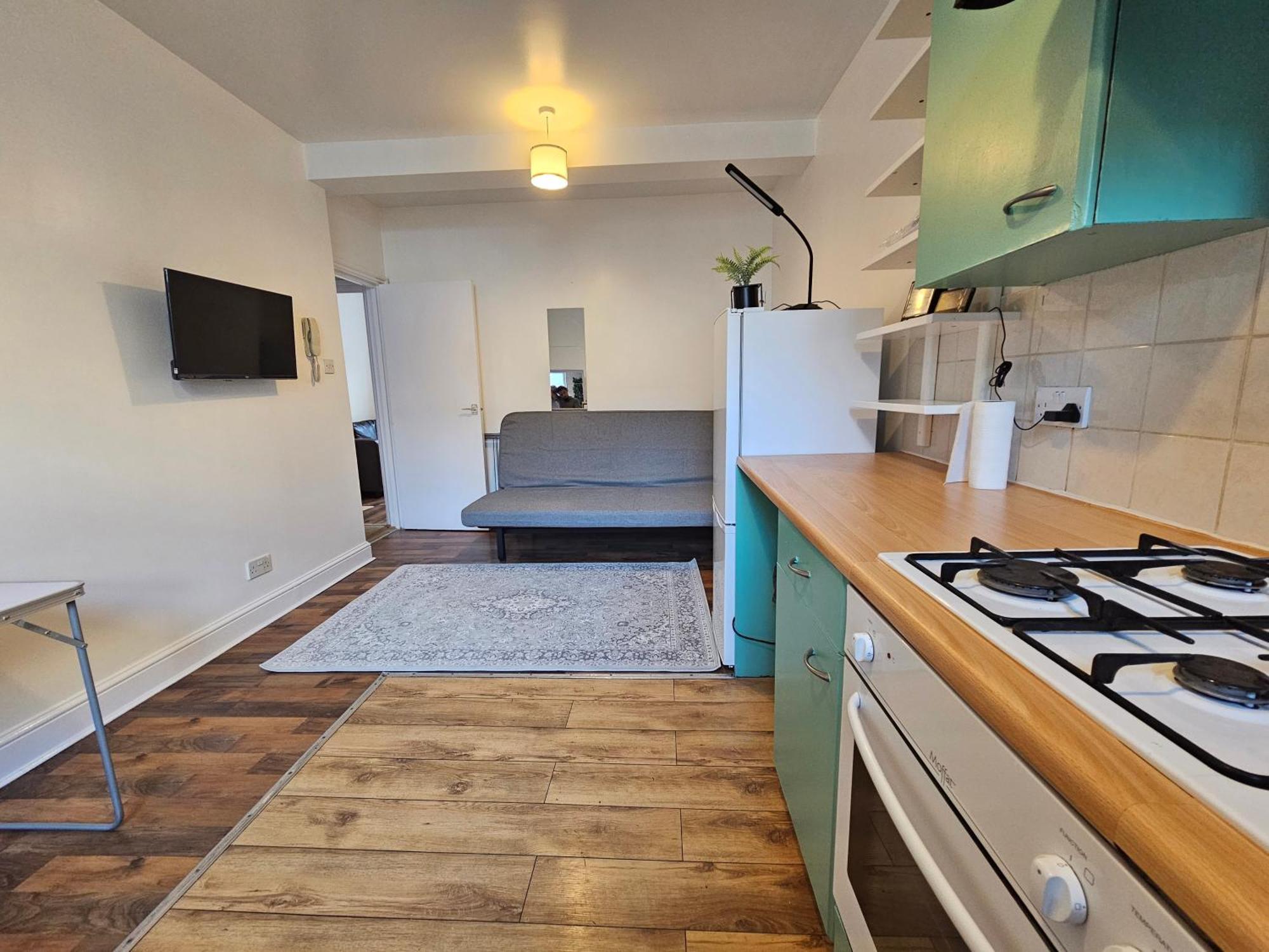 Aldgate Apartment