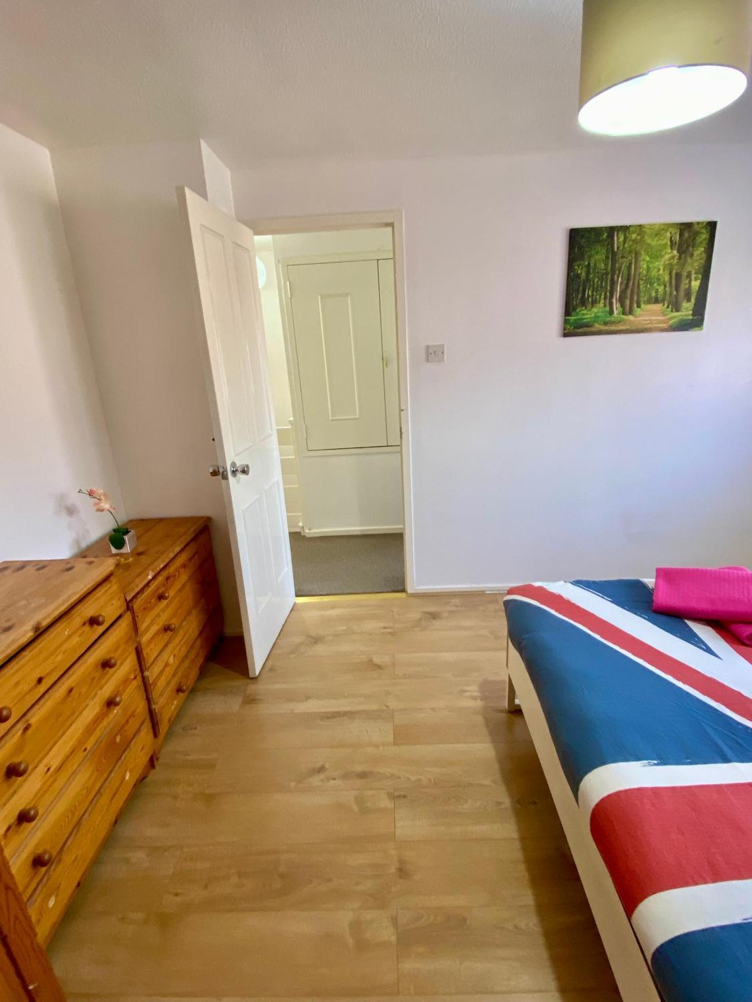Cosy 3 Bedroom House Near Stratford,olympic Park, E15 Apartamento Londres