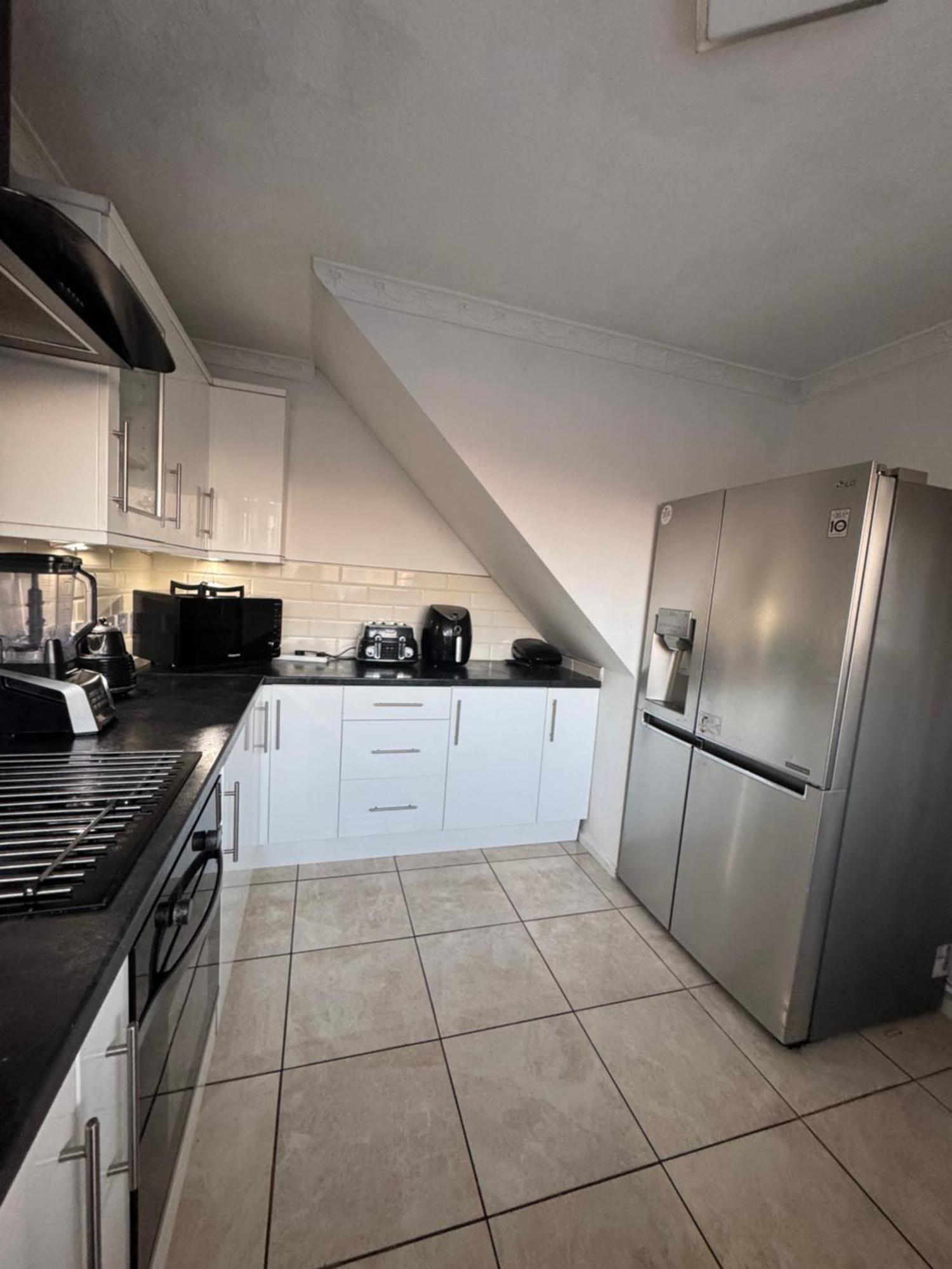 Jarman House, Accommodatie bij particulieren