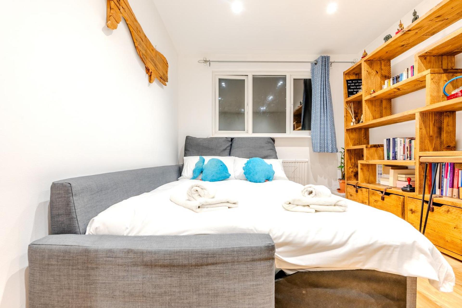 Holiday home Garden Desk Working Area King Bed Parking
