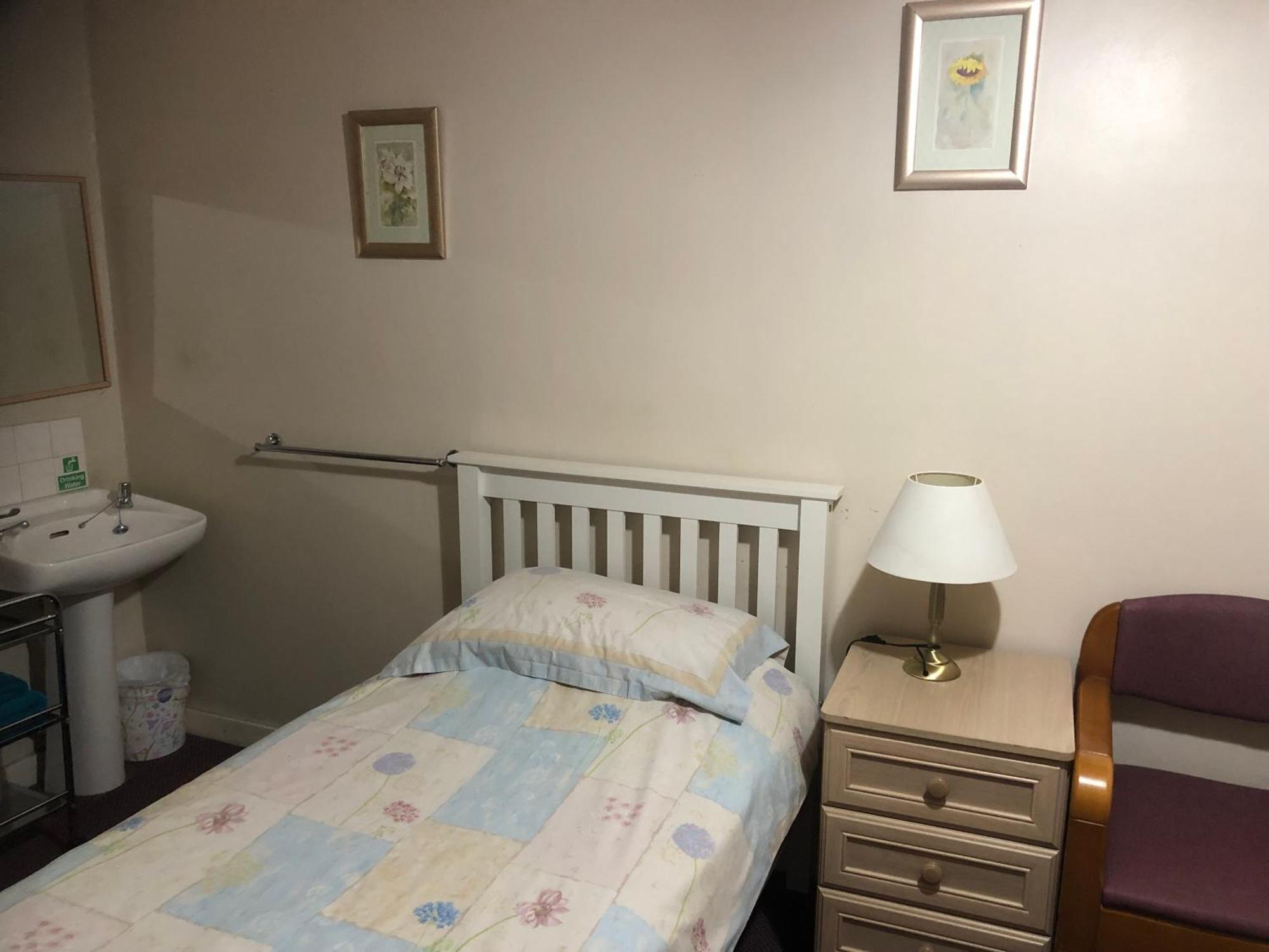 Sjguesthouse Single A Guest house