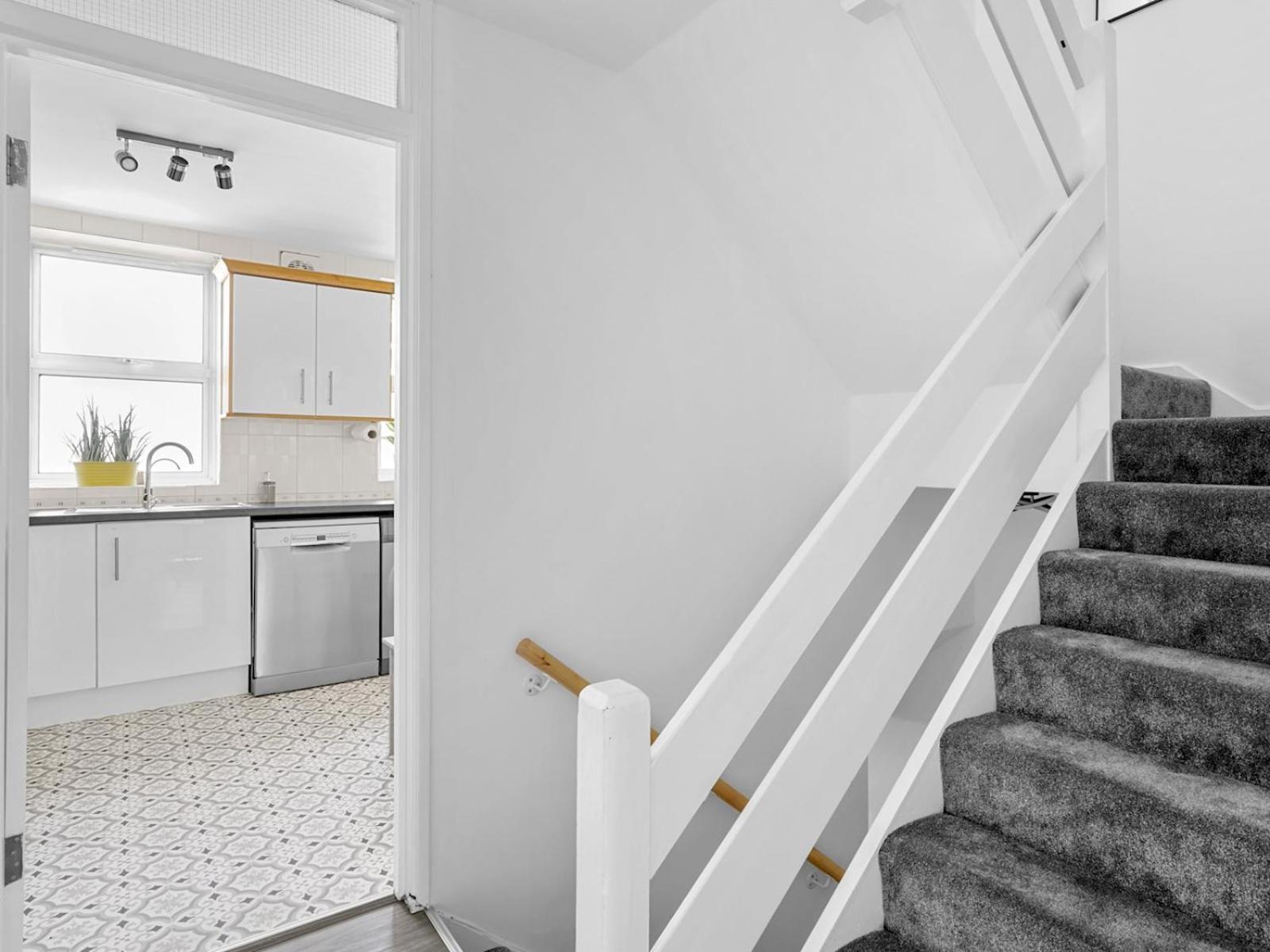 Pass The Keys Millfield Parkvilla 2bed Sleeps 6 W Garden