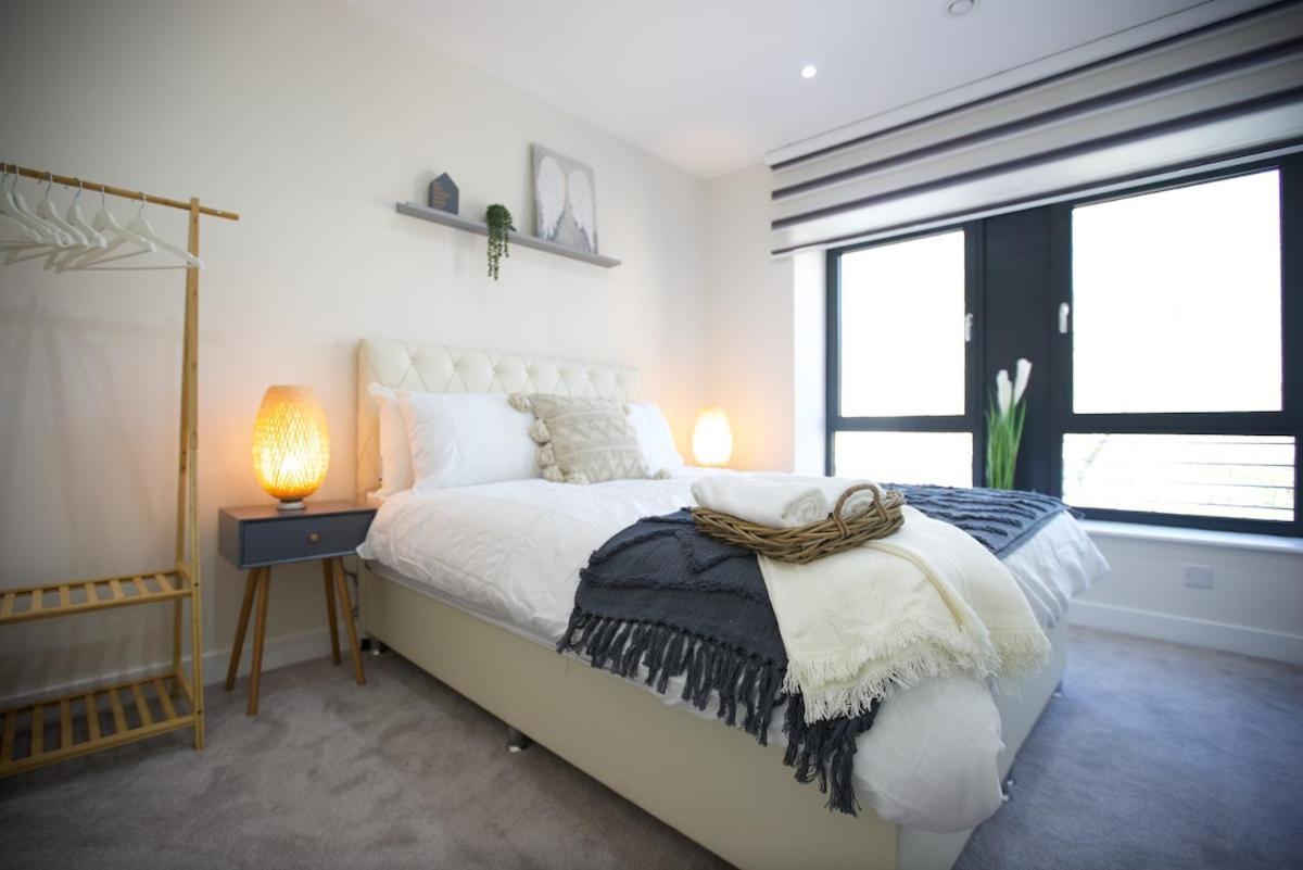 In Aldgate East 4 Apartment *
