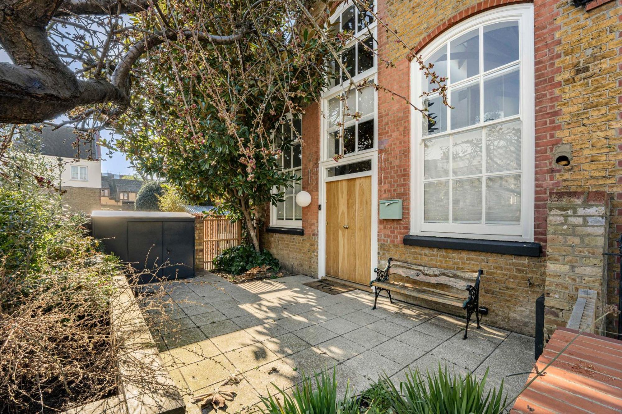 Schoolbell Mews Full 3 Bedroom 2 Bathroom Architect Designed Mews House Fabulous Bow, Victoria Park Location Holiday home