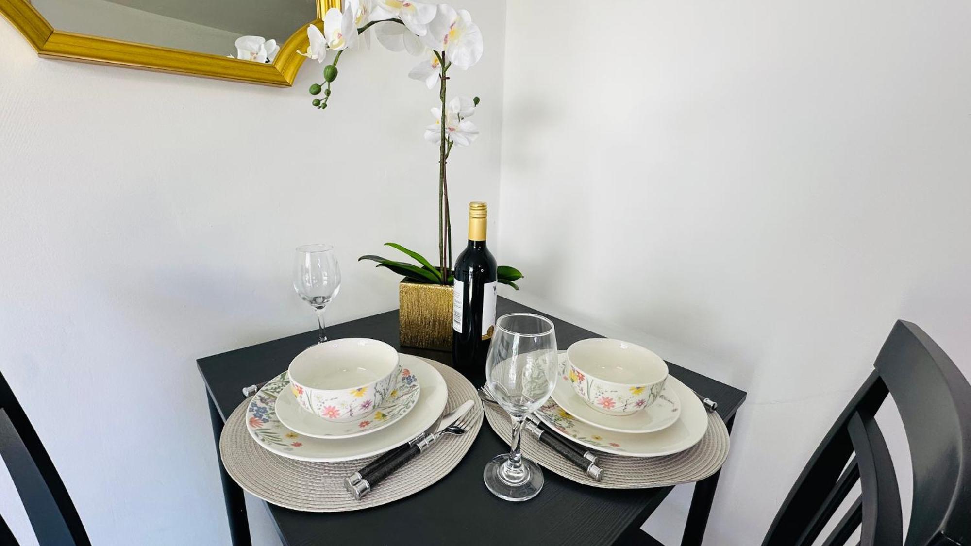 Cosy And Comfy Homestay *