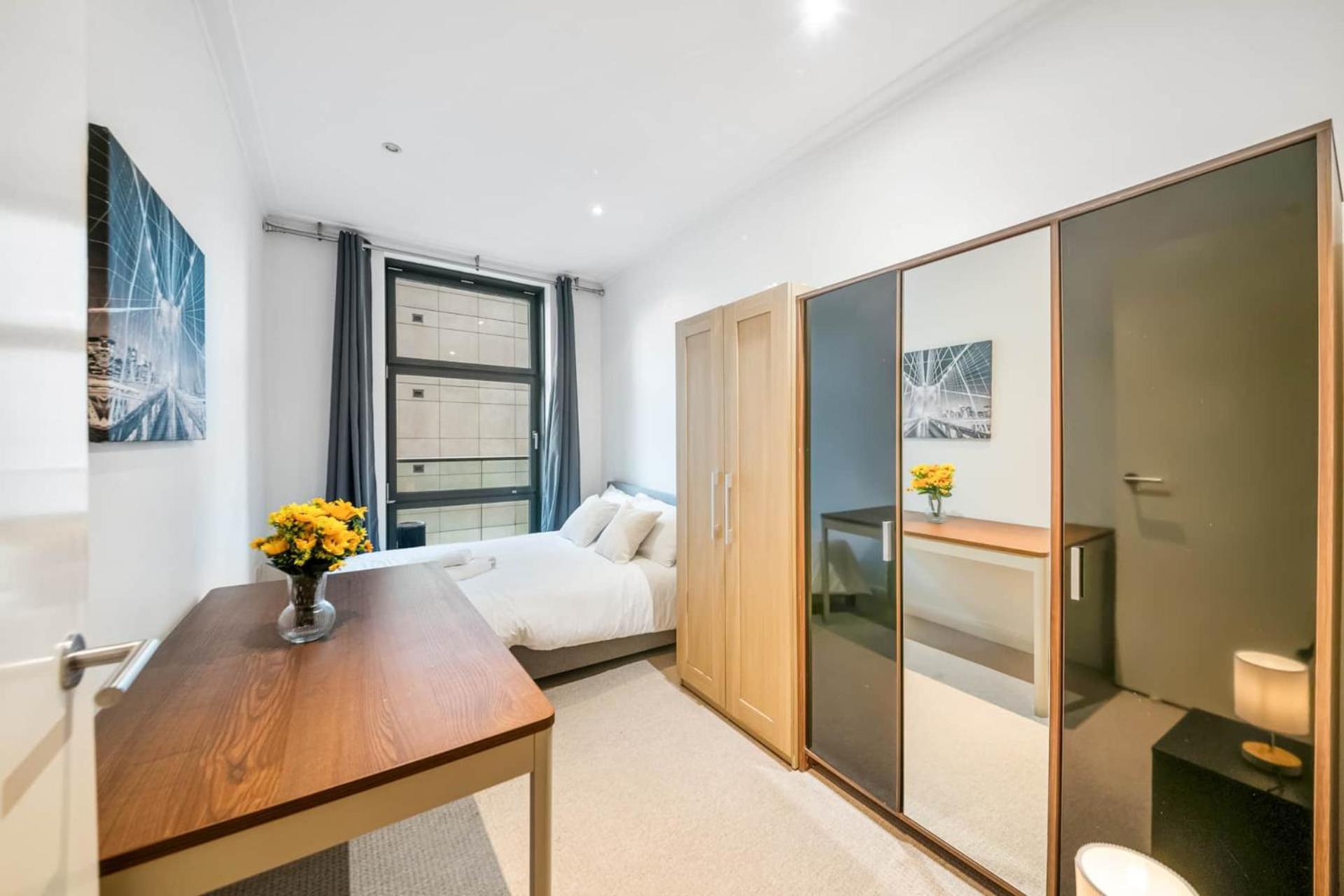 Londwell, Canary Wharf River Thames Balcony Retreat London