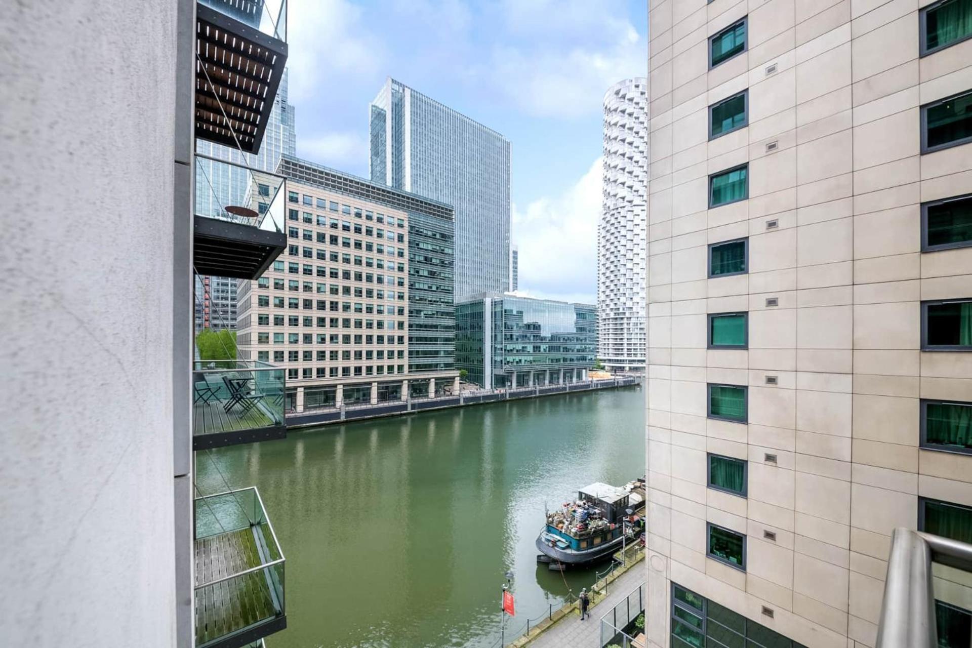 Apartment Londwell, Canary Wharf River Thames Balcony Retreat London