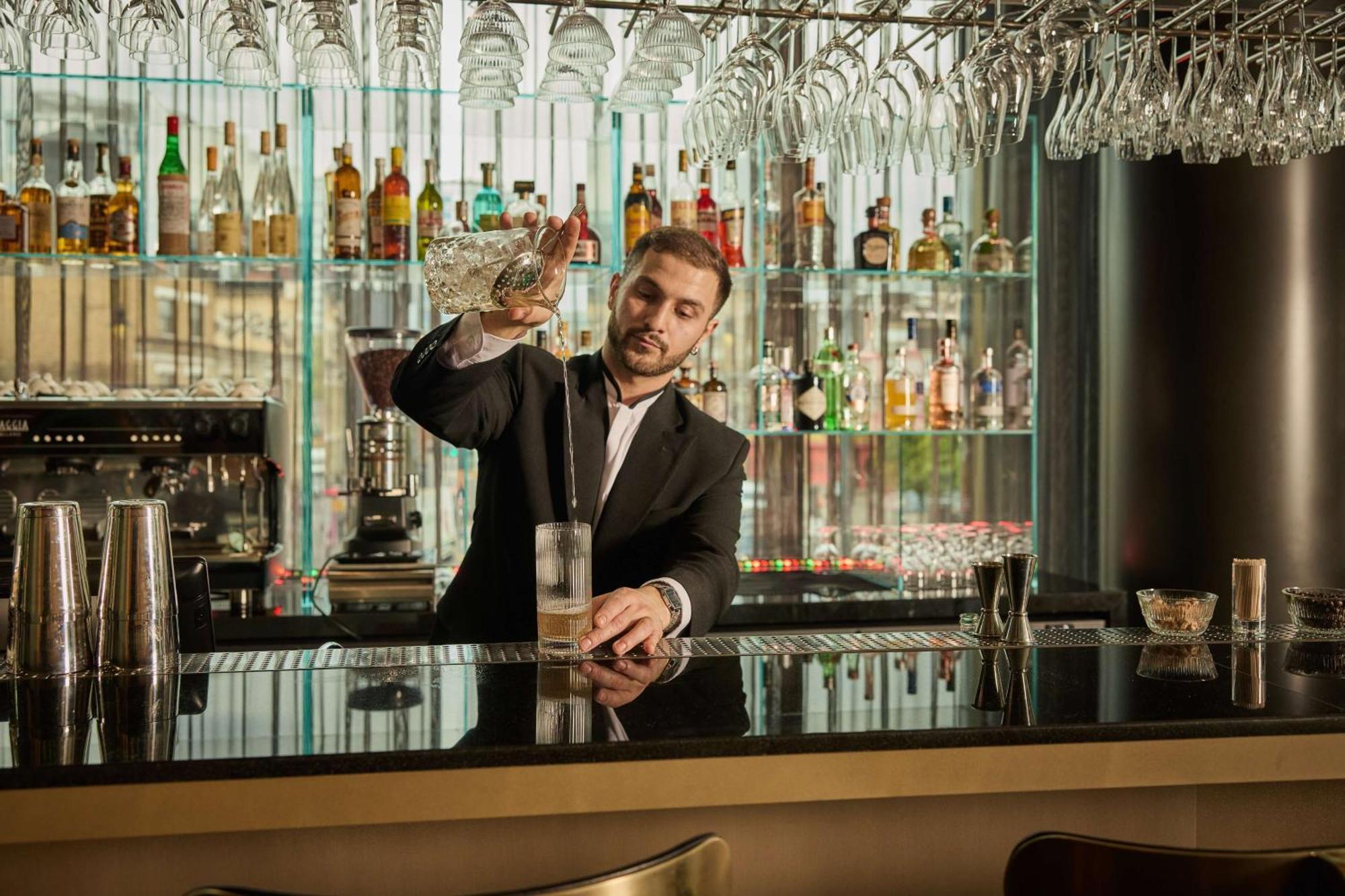 Art'otel Hoxton, Powered By Radisson Hotel 4*