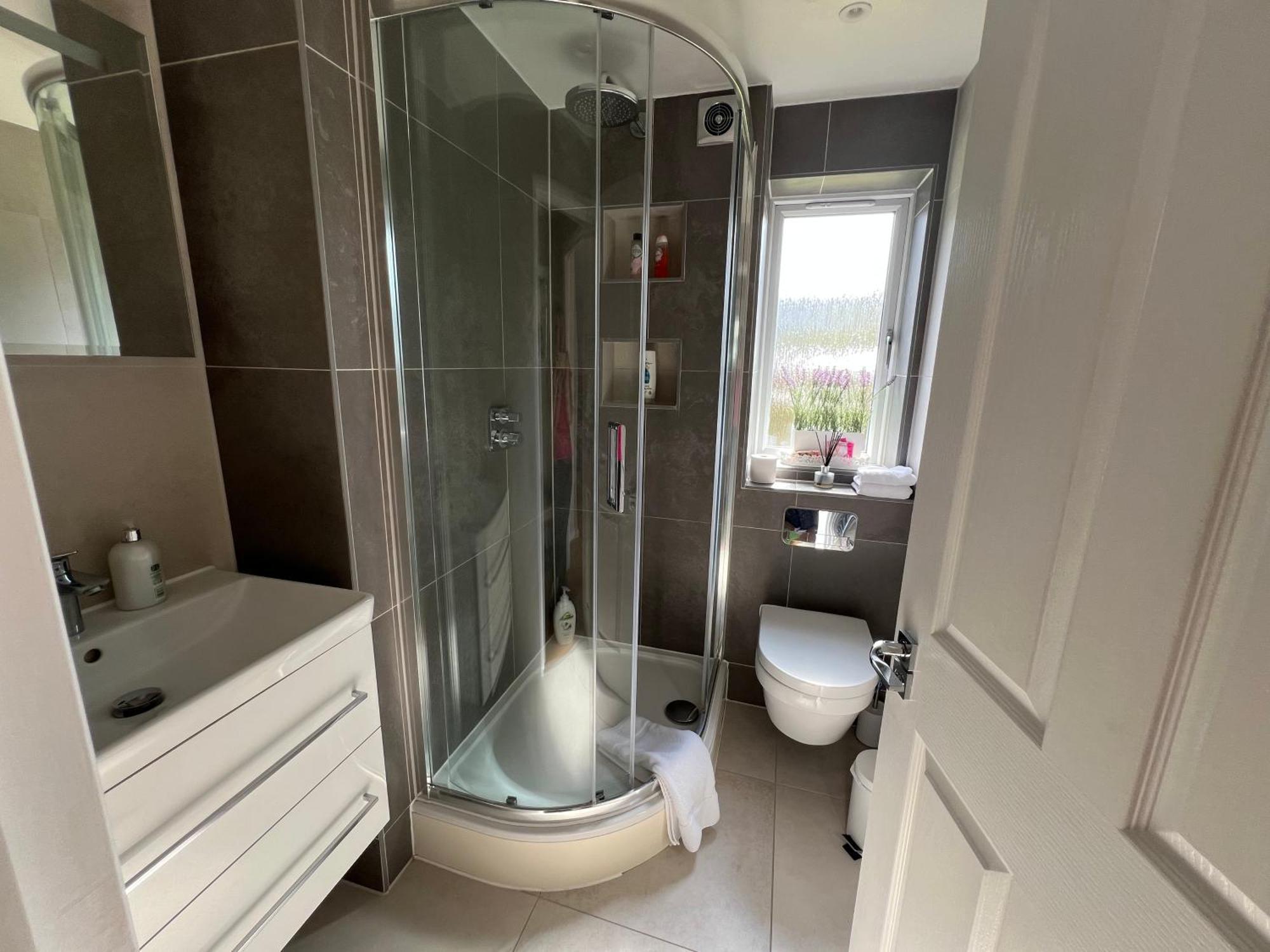 Comfortable In A Luxurious With Parking In Blackheath Homestay