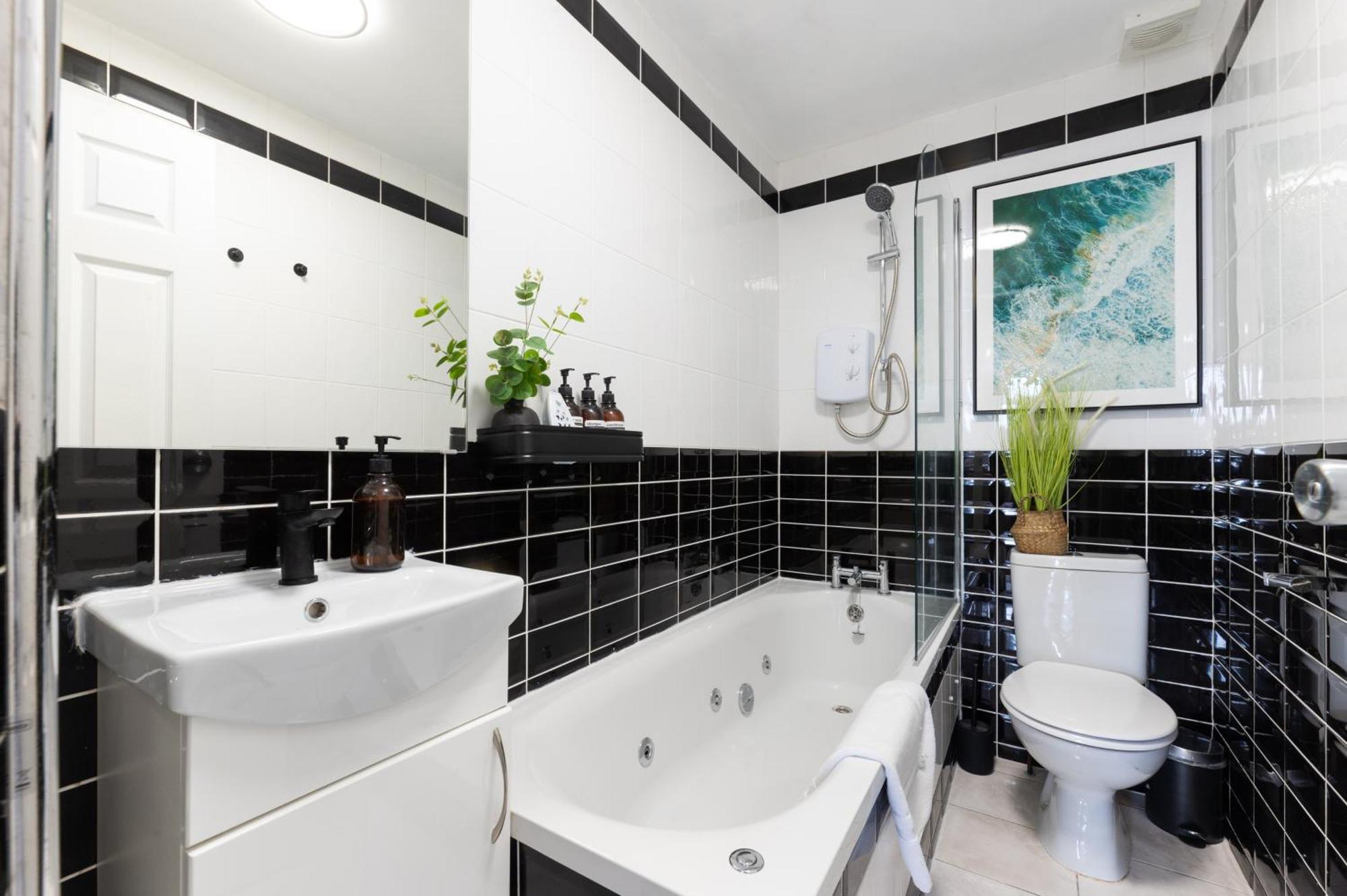 Cute & Stylish 2 Bed House 10 Mins To Woolwich Dlr Holiday home