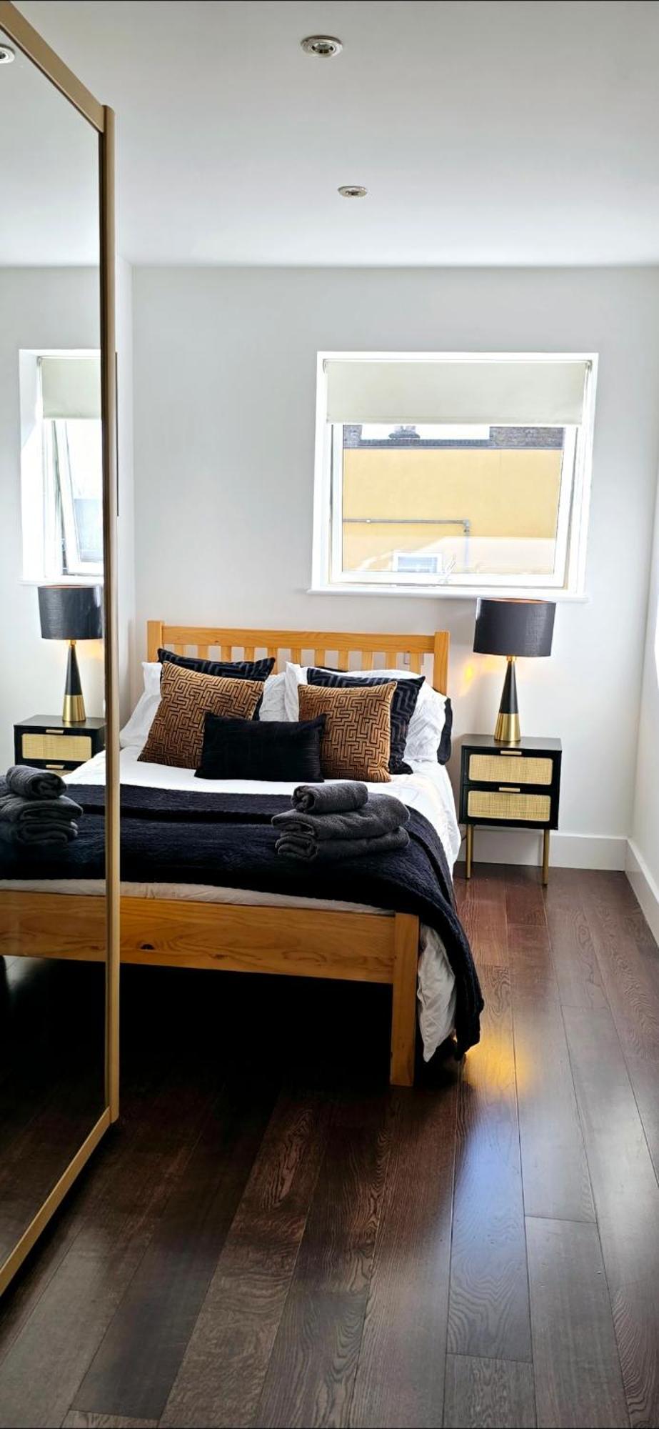 Apartment Luxury 2 Bedroom *