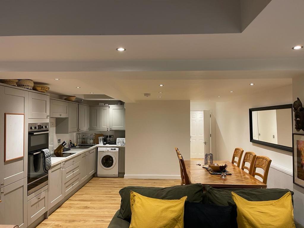 Holiday home Bright, Modern, Spacious With Garden *