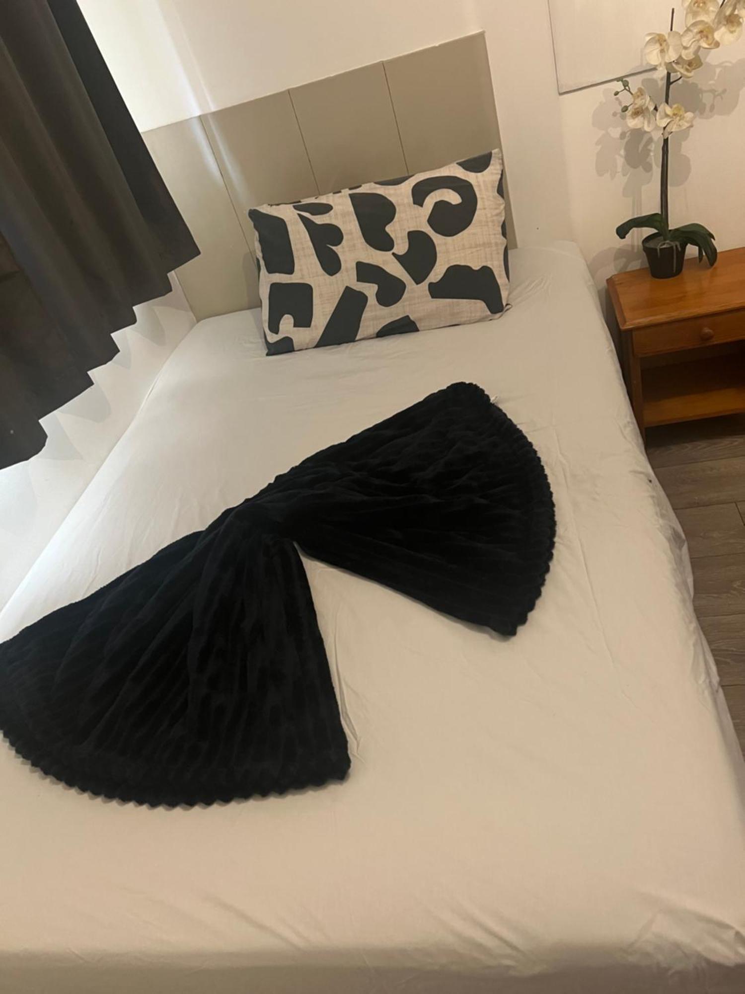 Shekinah House In * London