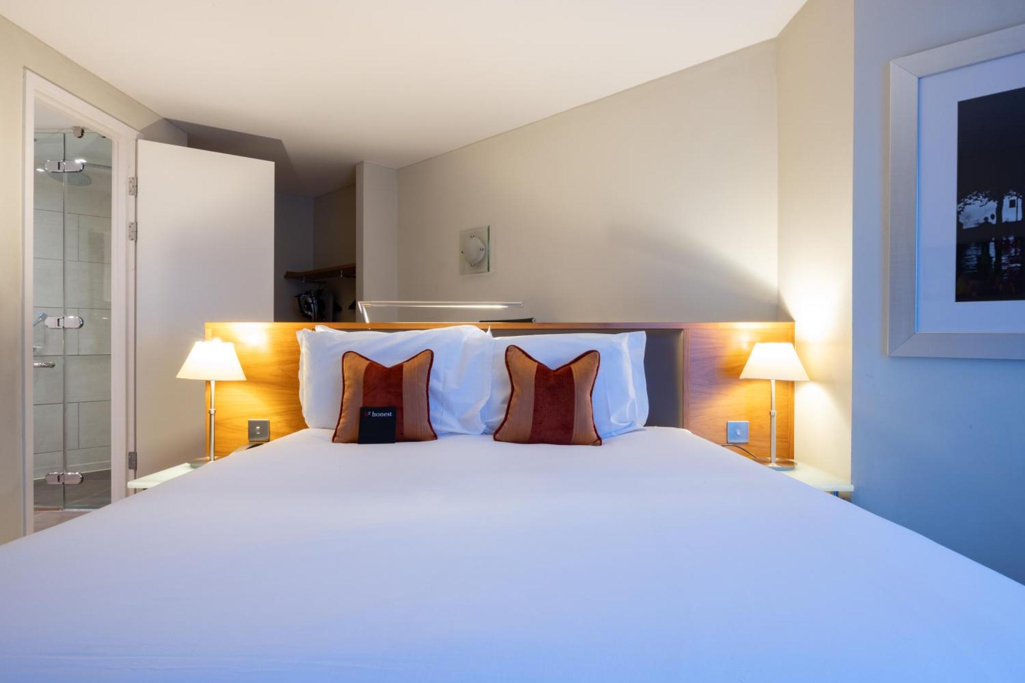 Bermondsey Square - A Bespoke 4* London