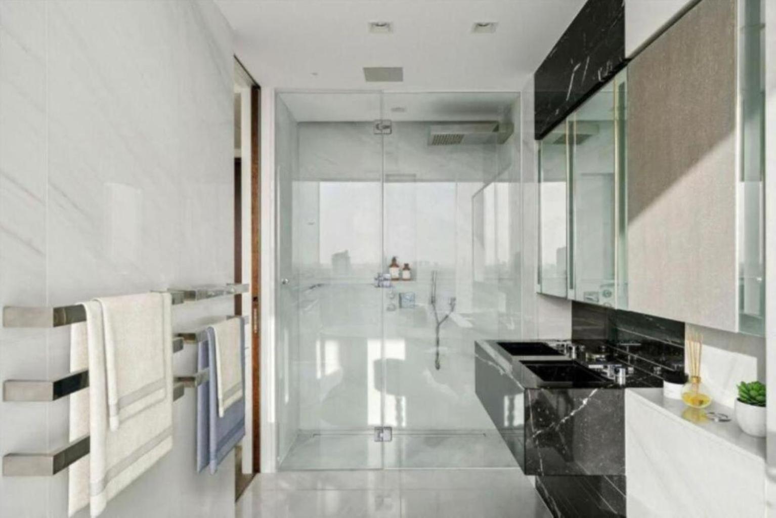 5 Million Pound Luxury Penthouse Tower Bridge Sleeps 8 Private Jacuzzi Apartment London