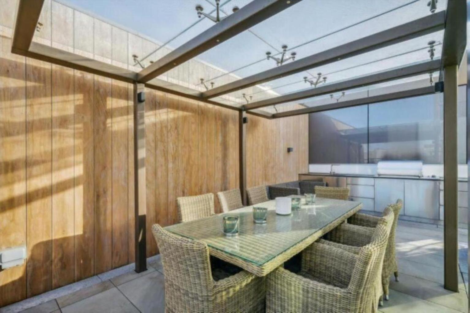 5 Million Pound Luxury Penthouse Tower Bridge Sleeps 8 Private Jacuzzi Apartment