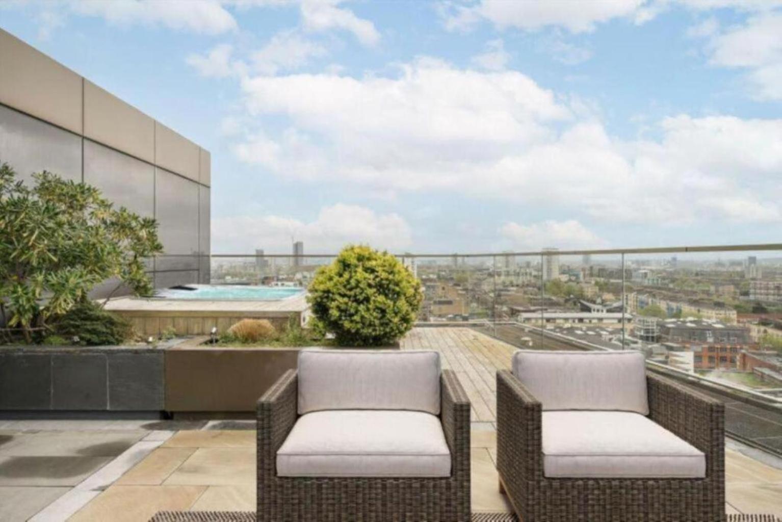 Apartment 5 Million Pound Luxury Penthouse Tower Bridge Sleeps 8 Private Jacuzzi London