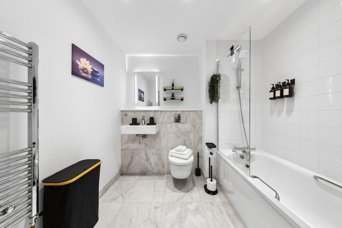 Modern Canary Wharf - Cozy Super King Bed