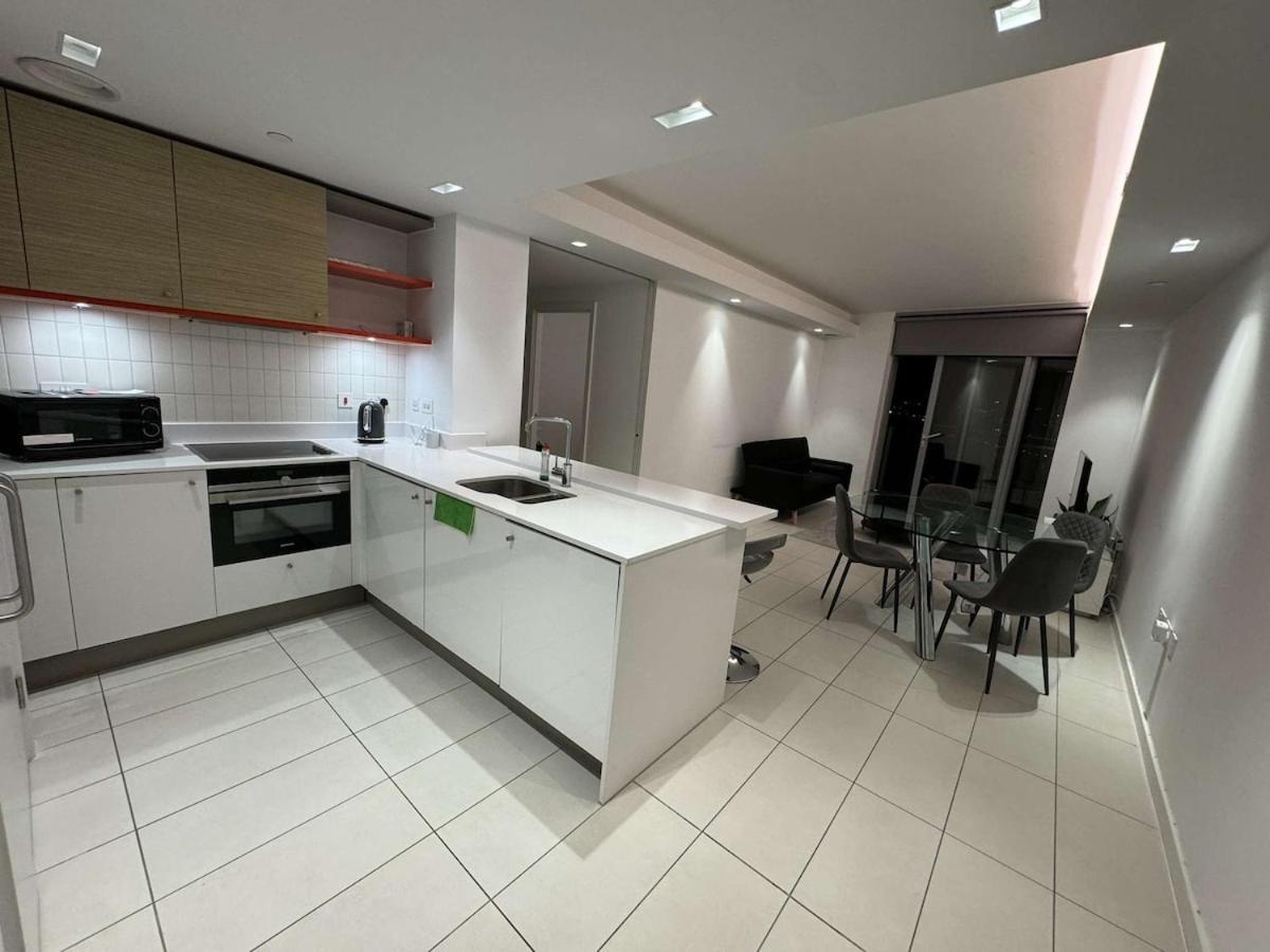 Appartement Peaceful Getaway Skyline Views Londen