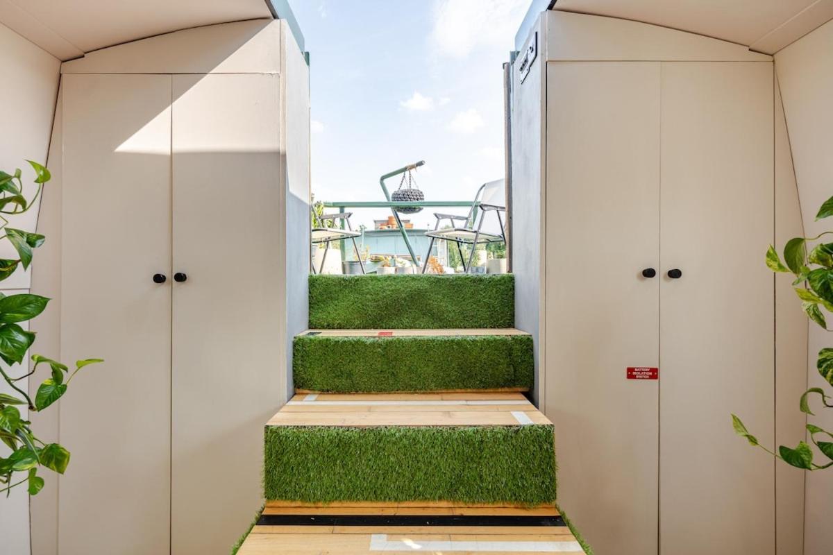 The Floating Terrarium