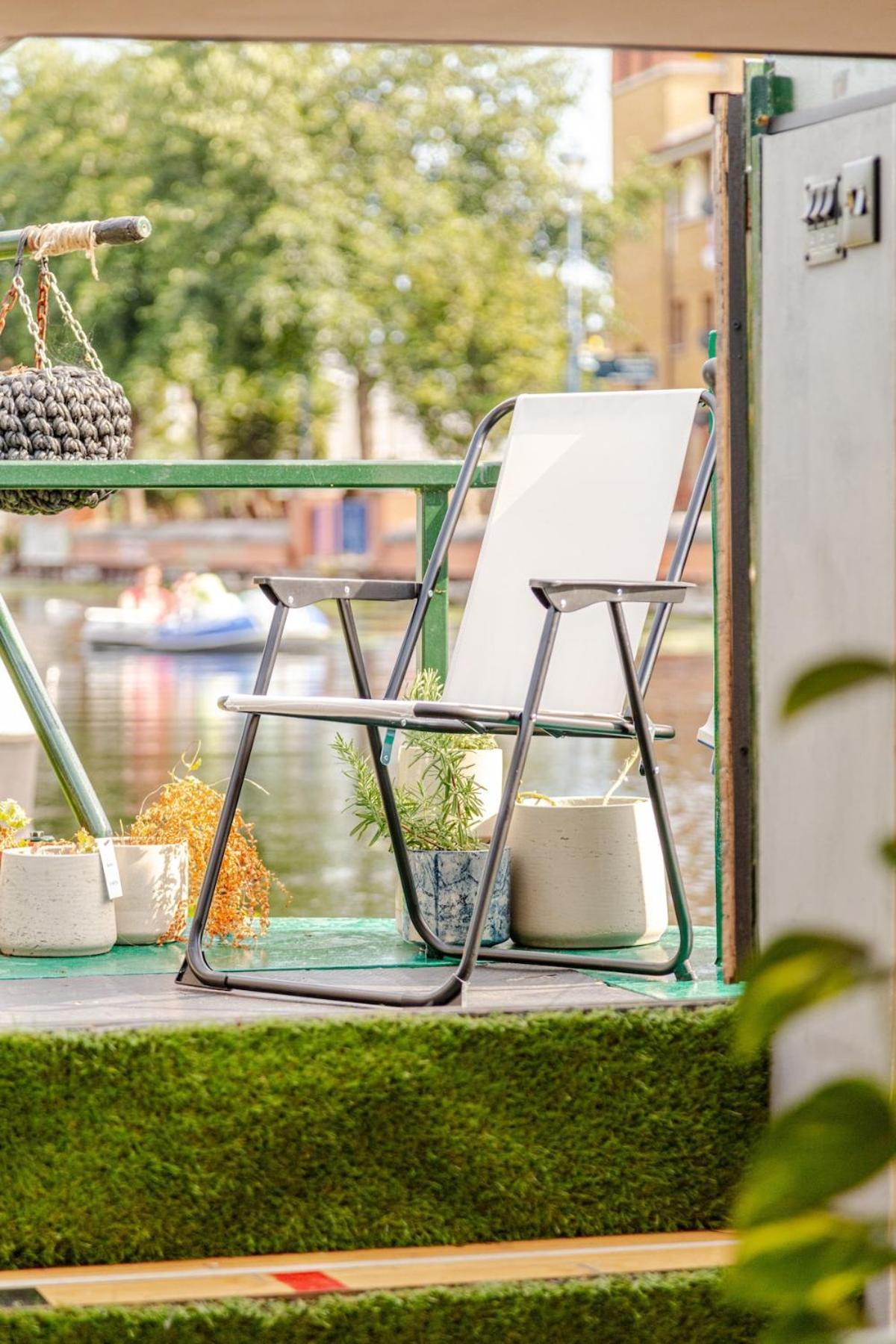 Botel The Floating Terrarium
