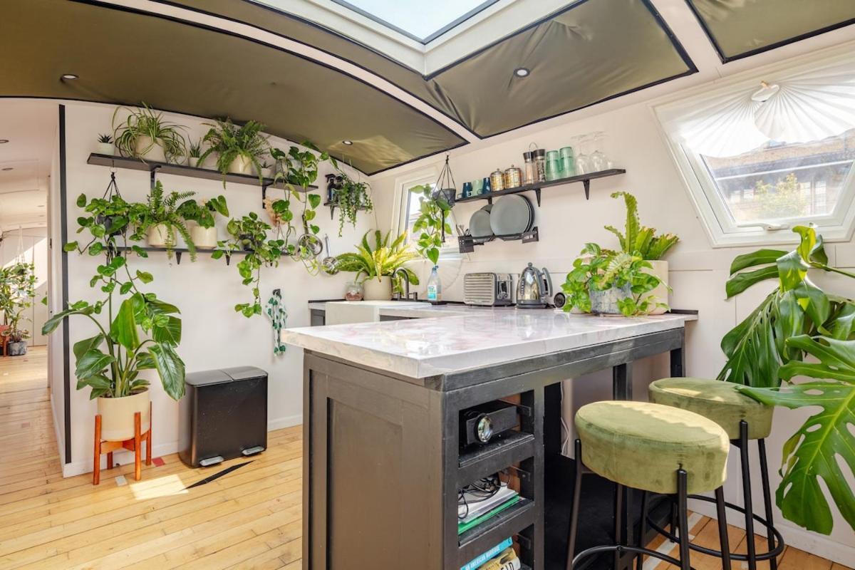 The Floating Terrarium