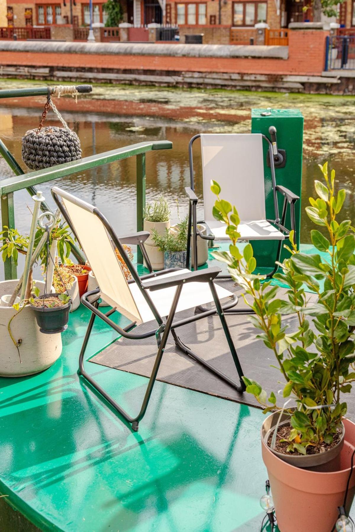 The Floating Terrarium Botel