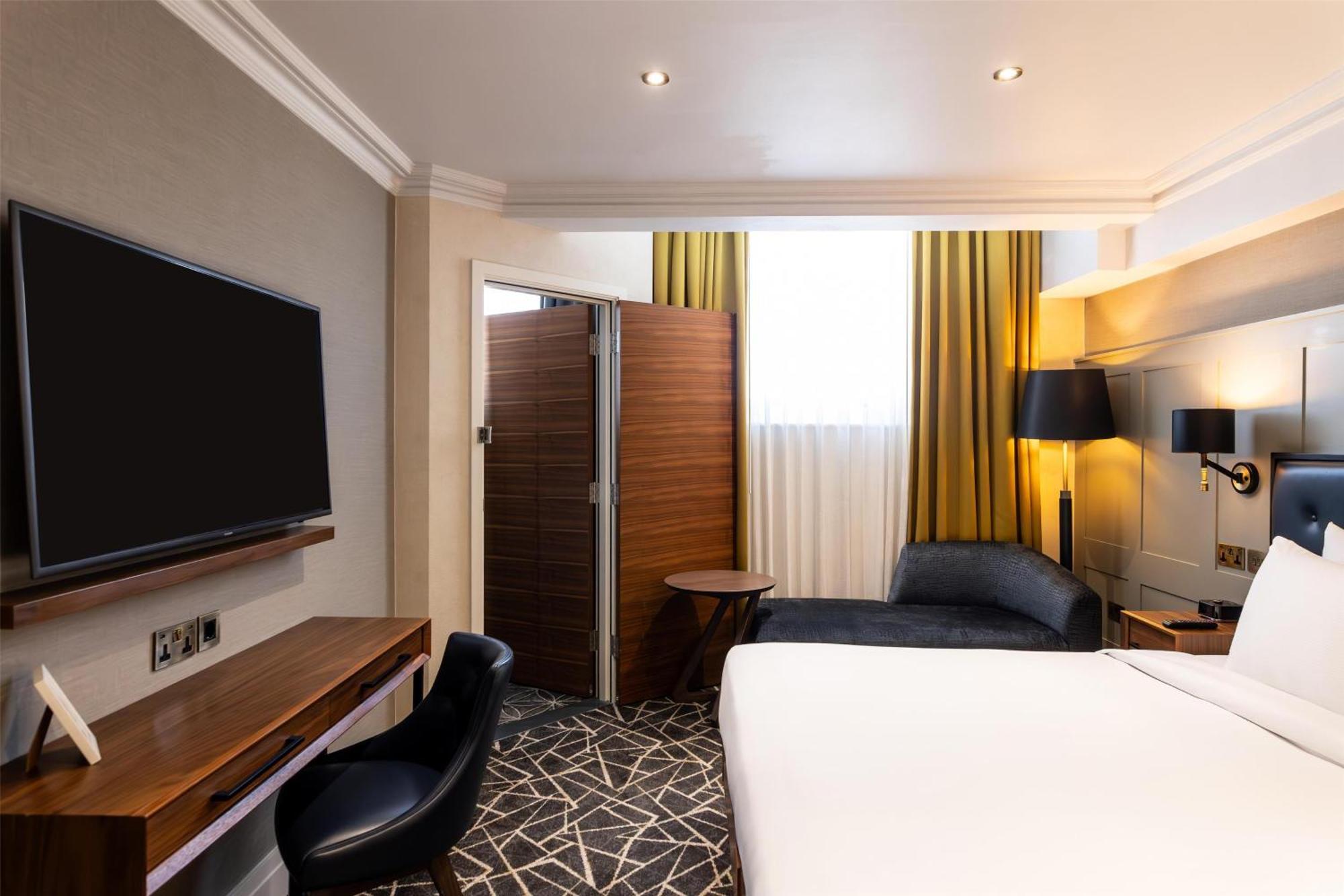100 Queen's Gate London, Curio Collection By Hilton Hotel Londen