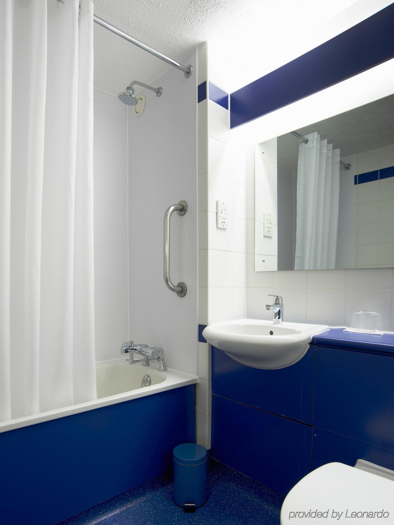 Travelodge Kings Cross Royal Scott 3*