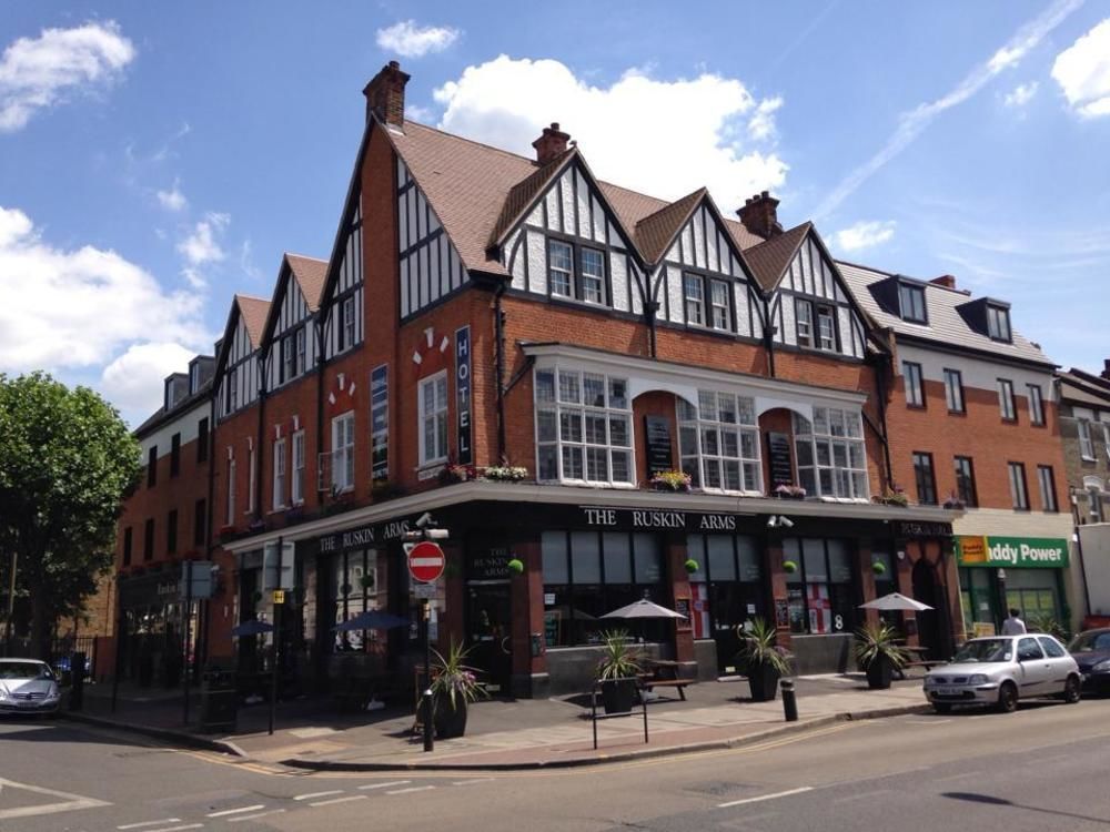 Hotel Ruskin 3*