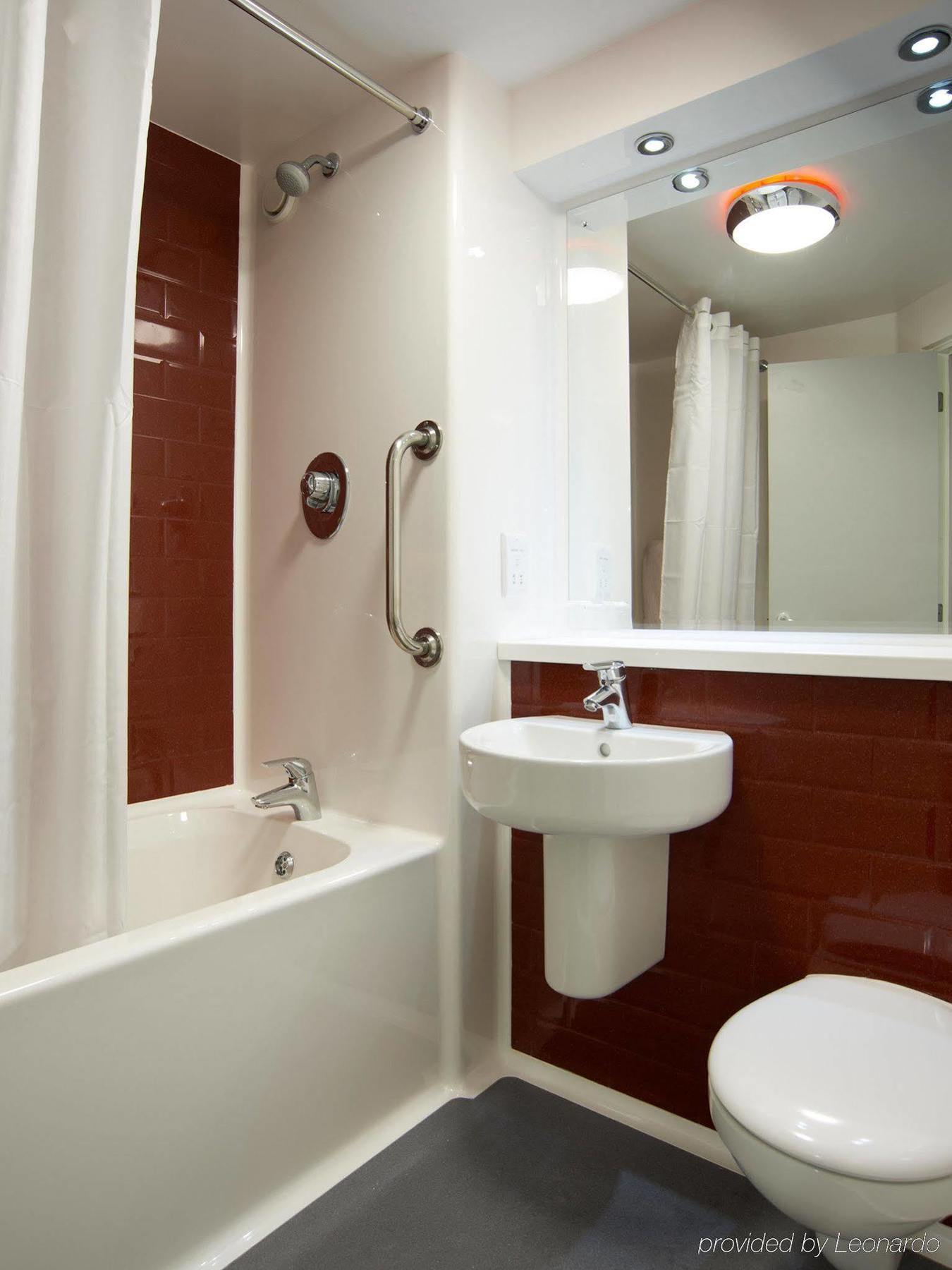 Travelodge Woolwich Hotel London