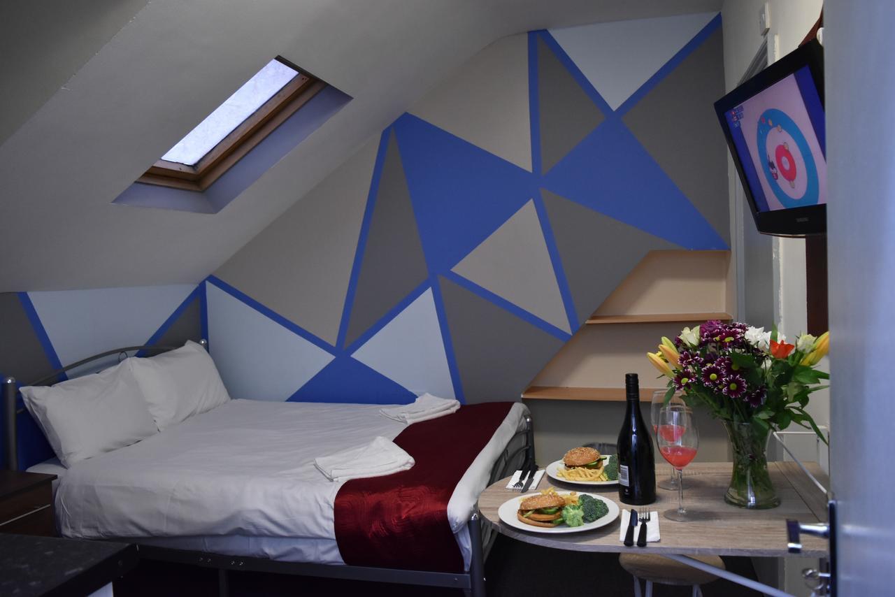 Olympus Nirvana Hotel Londen
