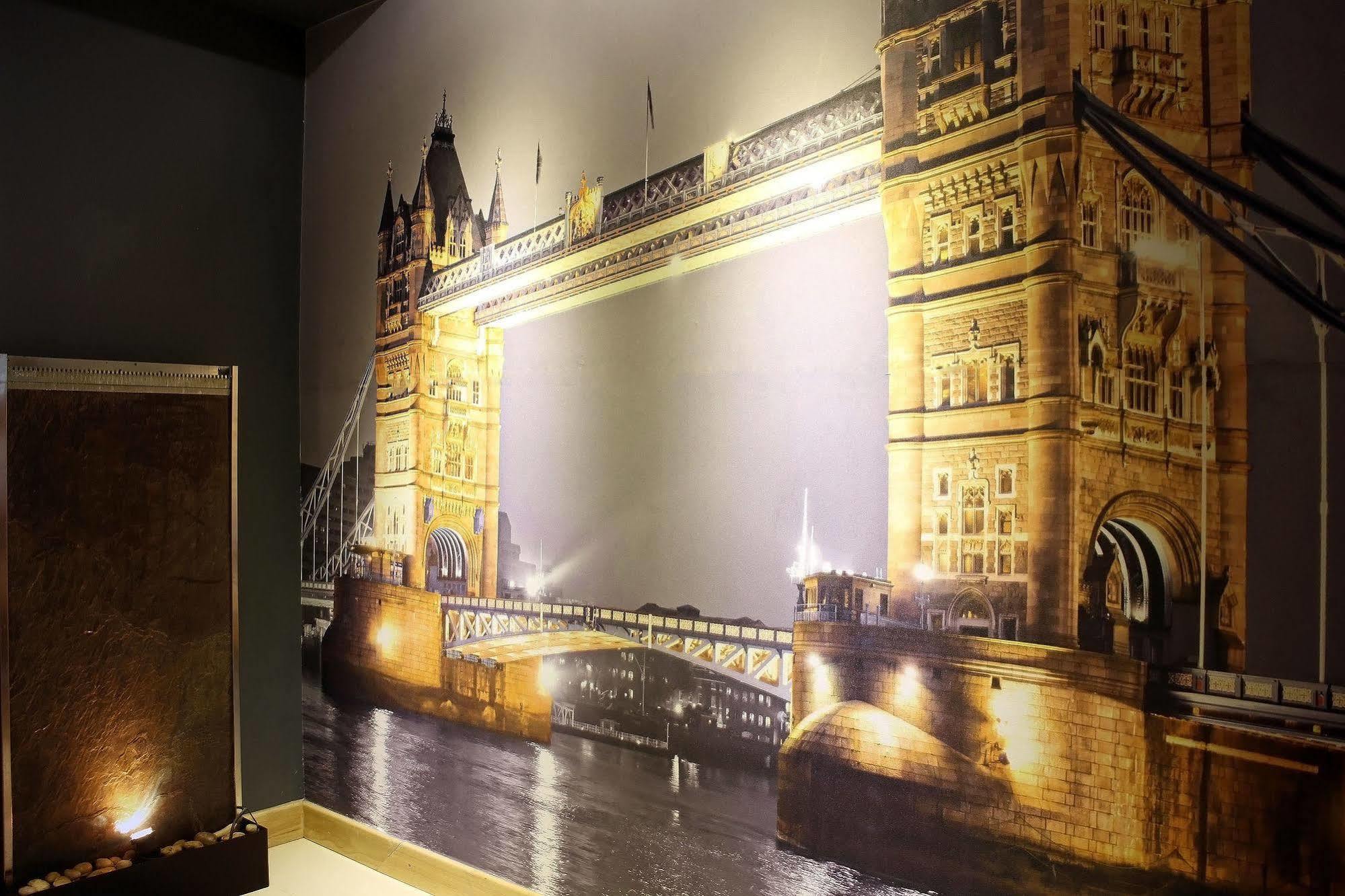 Hotel Eurotraveller - Premier - Tower Bridge 3*