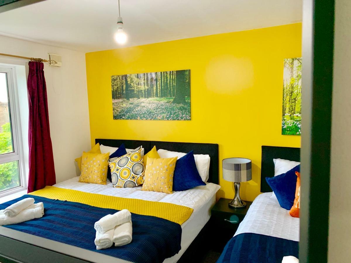 Appartement 2 Bedrooms Modern Apartment, Lounge, Full Kitchen, Balcony, 5 Minutes Stratford Station *