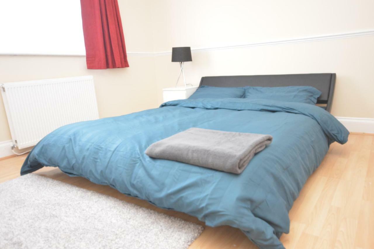 Four Bedroom Townhouse 12 Minutes Walk To Excel Exhibition Centre Ferienhaus *