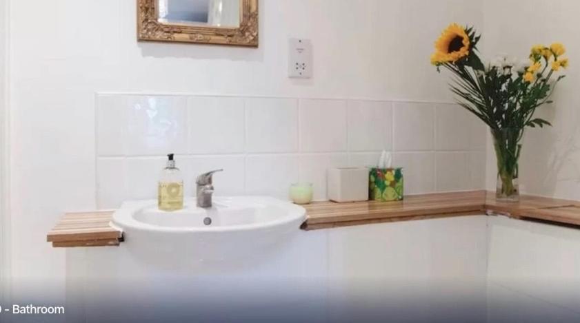 Privatunterkunft Lynbrook *